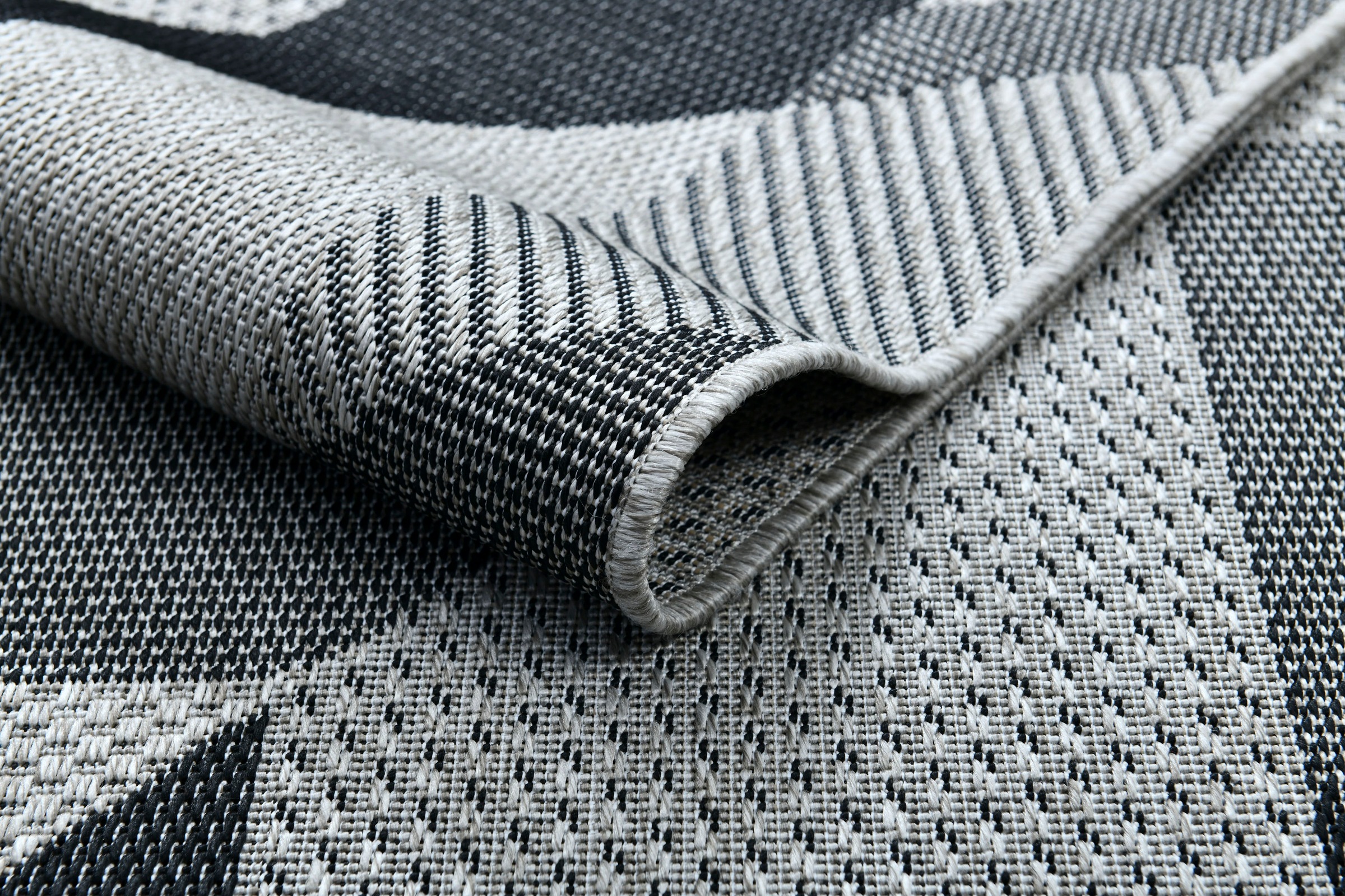 Home affaire Teppich »Borfin«, rechteckig, 7 mm Höhe, mit geometrischem Muster, schmutzabweisend, In- und Outdoor geeignet