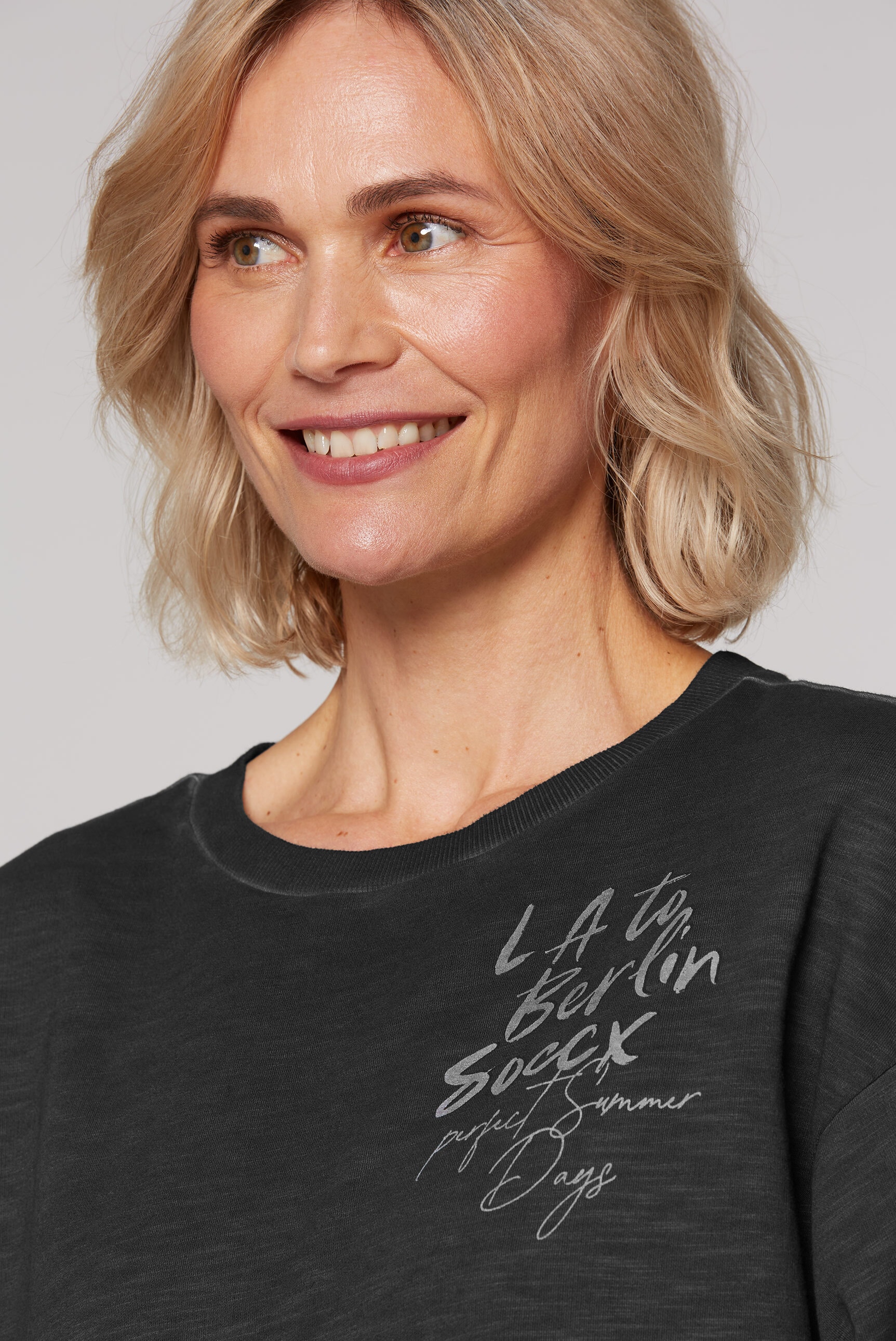 SOCCX Sweater, mit nach vorn gedrehten Seitennähten