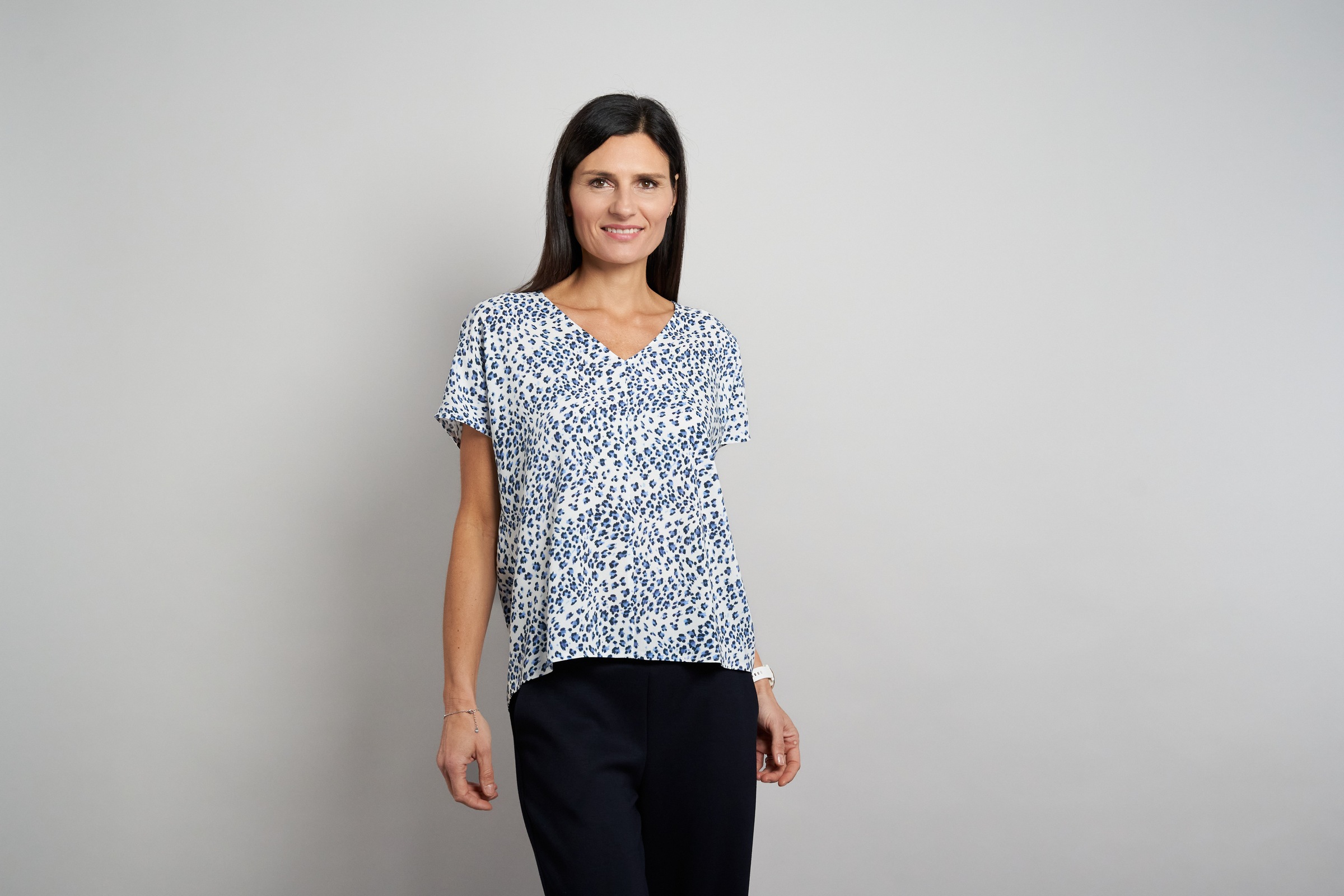 Seidel Moden Kurzarmbluse "Otto exclusiv" mit Minimalprint und V-Ausschnitt günstig online kaufen