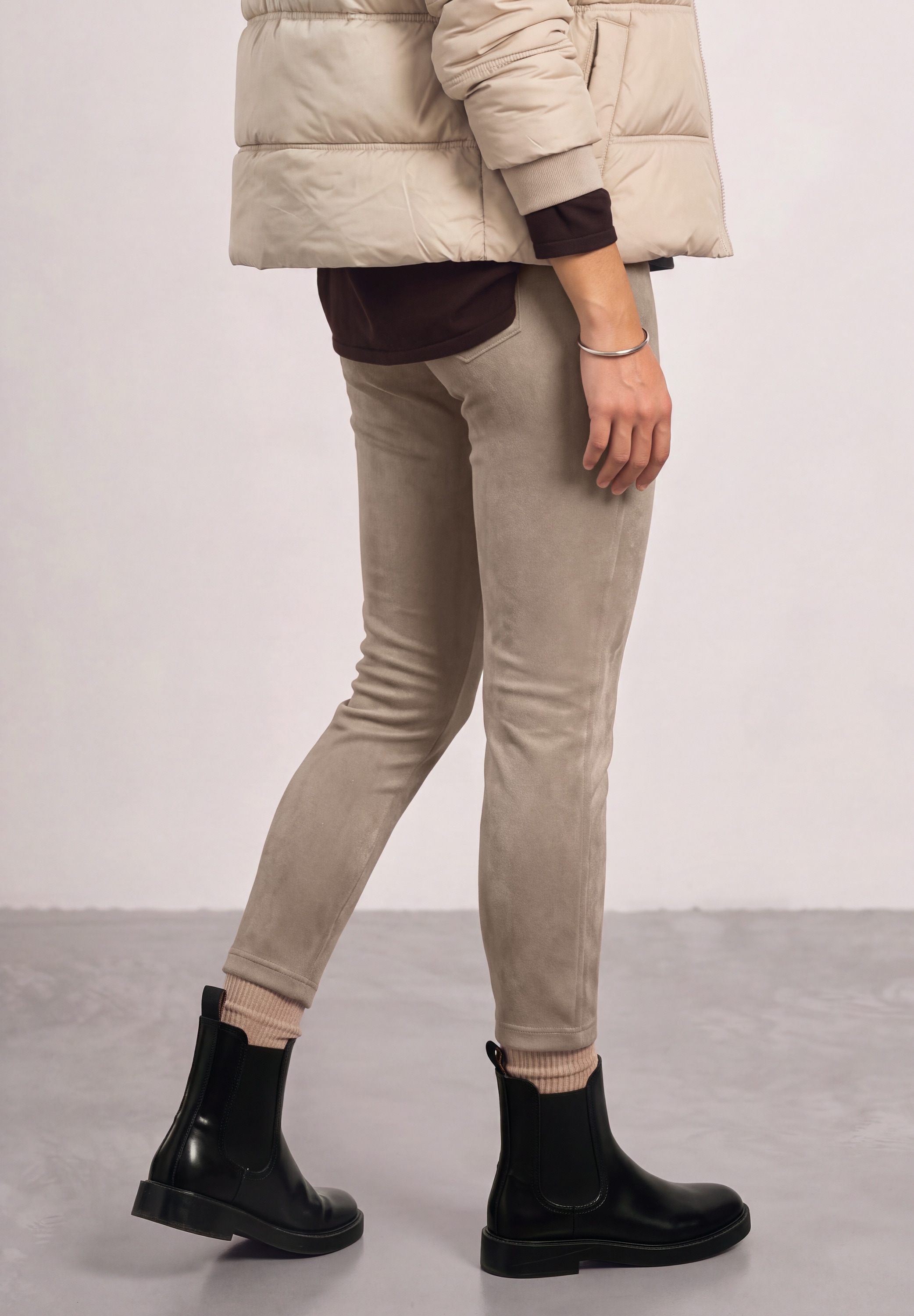 STREET ONE Stoffhose »Style Hope«  Skinny Leg Hose aus Velours