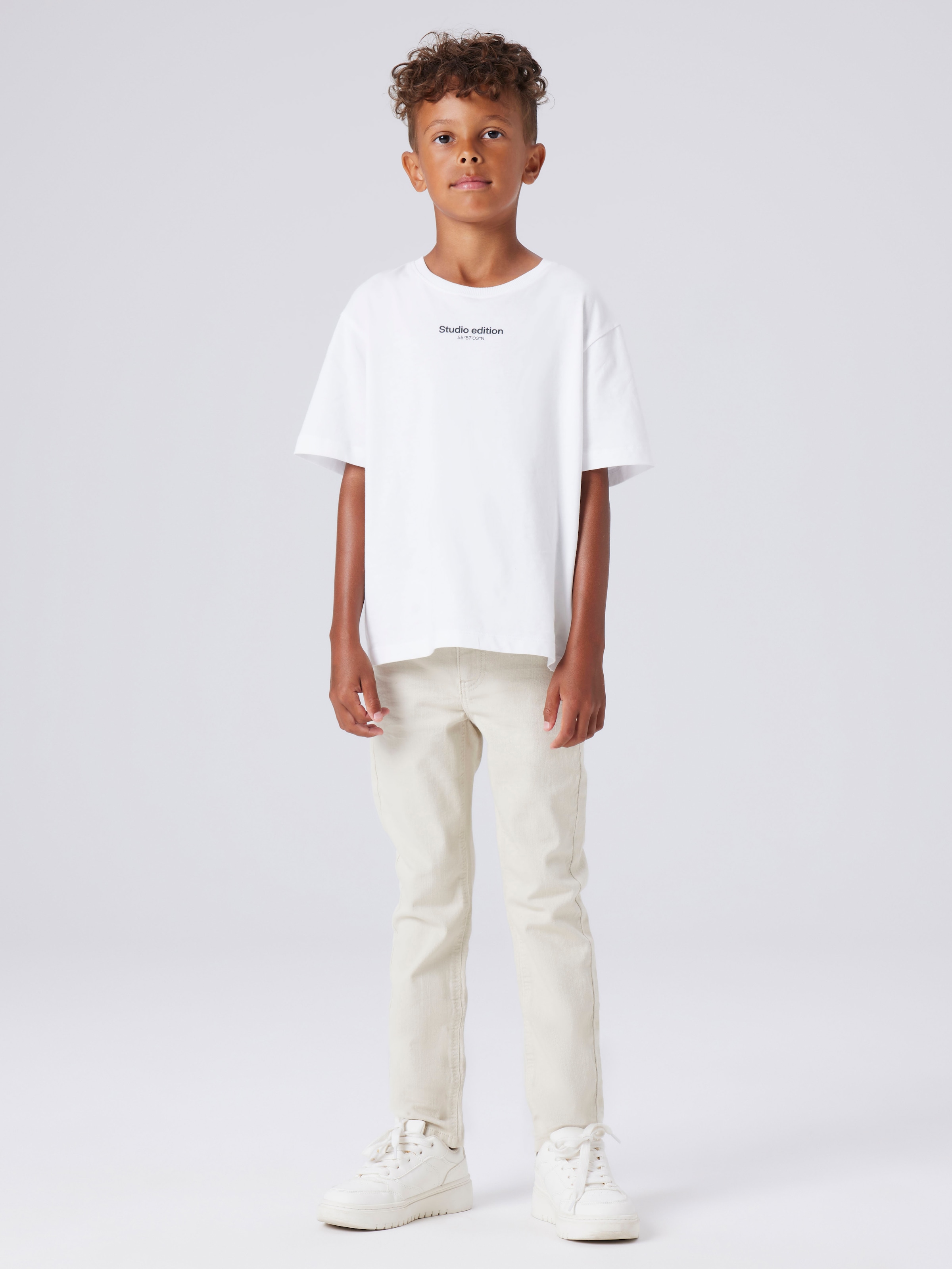 Name It Röhrenhose »NKMTHEO für Jungen mit verstellbarem Bund und schmaler Silhouette«  slim fit, Twill, Reißverschluss, uni