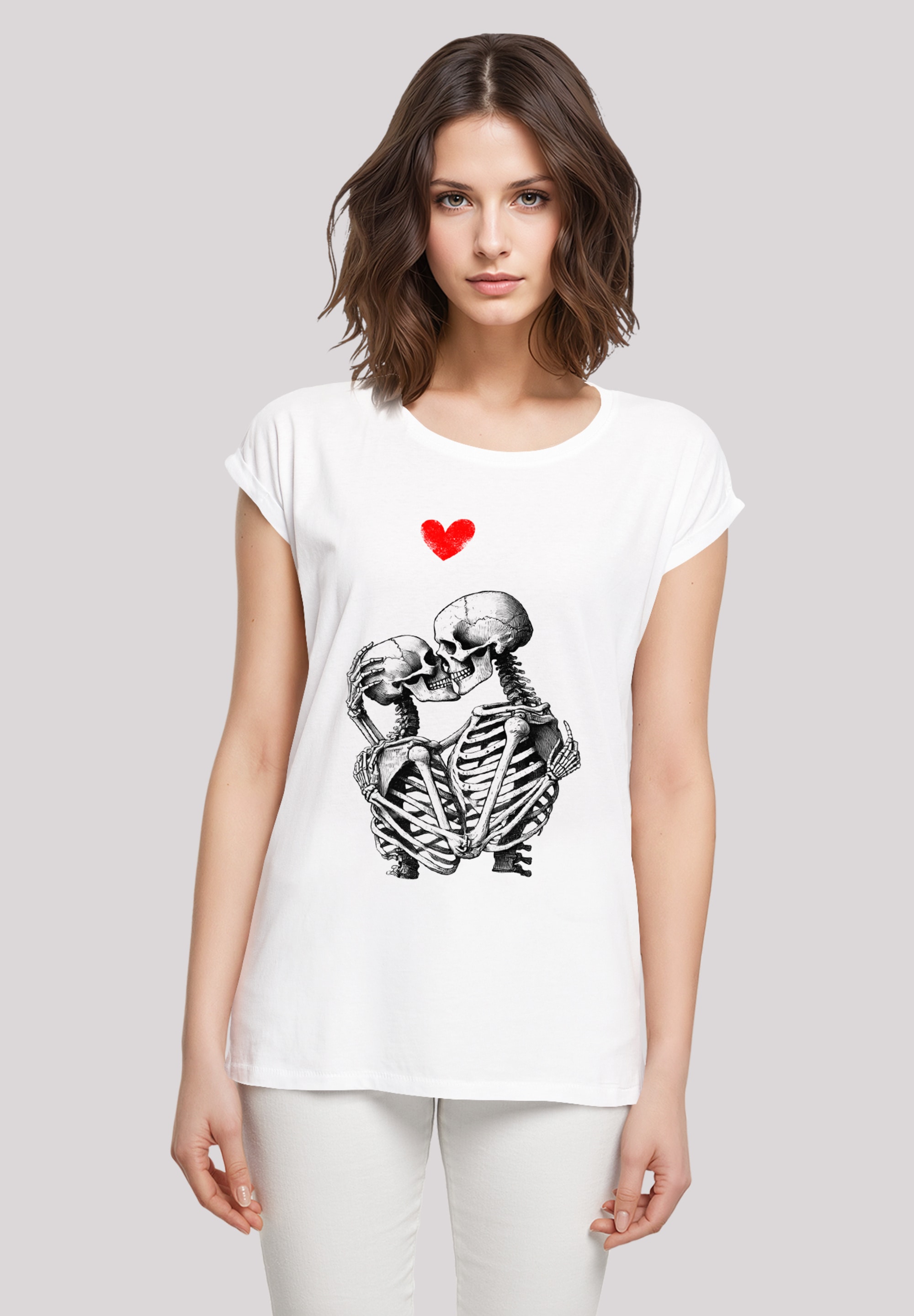 F4NT4STIC T-Shirt »Love is all you need«, Premium Qualität