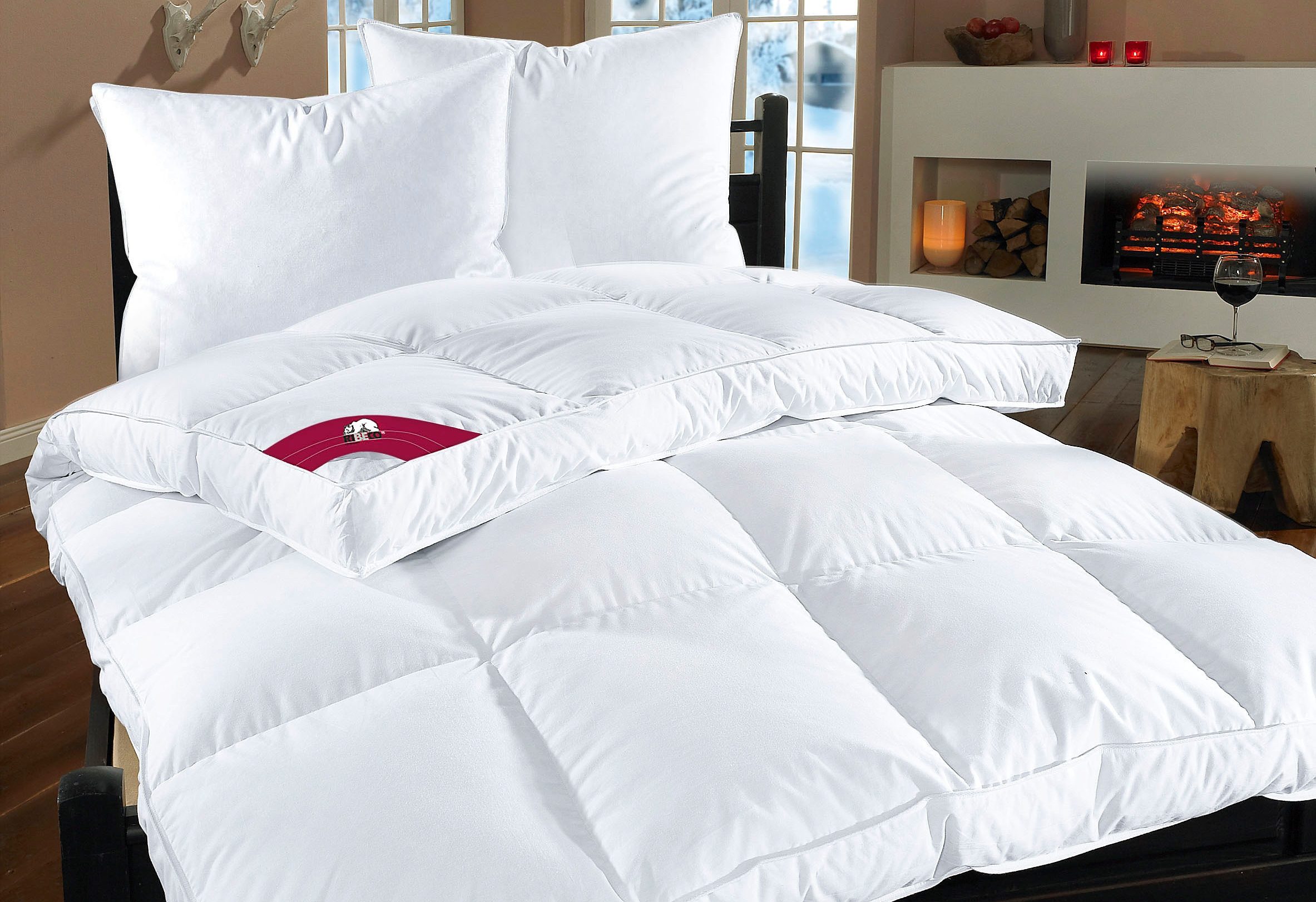 RIBECO Federbettdecke "Bettdecke in 135x200 und 155x220cm Topseller," extrawarm Füllung 90Federnund10Daunen 1 Stk. tlg. Daunen und Federn, Made in Germany, mit gratis 80x80 cm Kissen