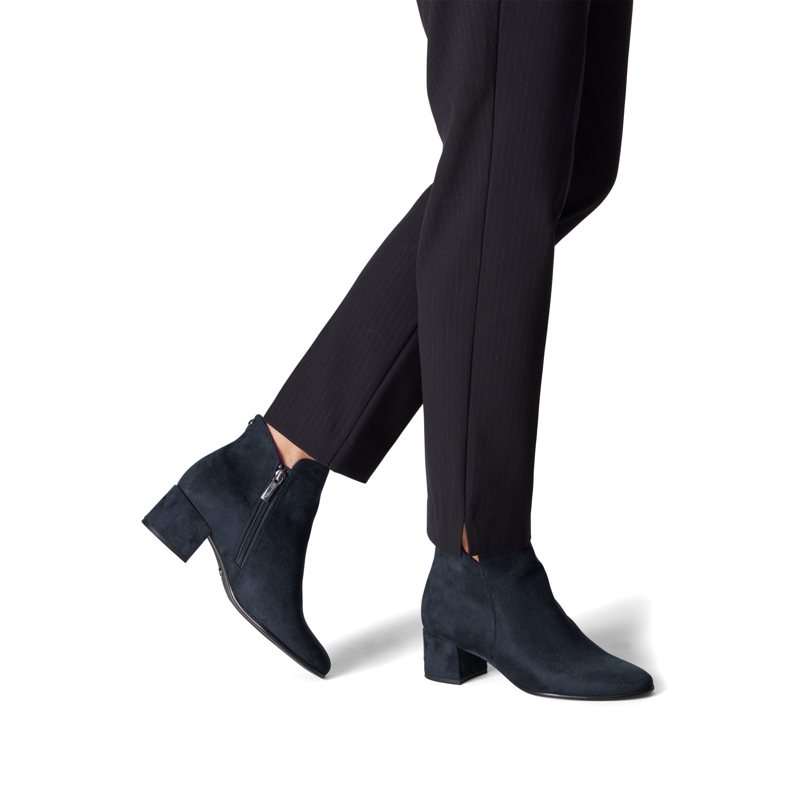 Tamaris Stiefelette, Blockabsatz, Basicstiefelette in veganer Verarbeitung, schmale Form