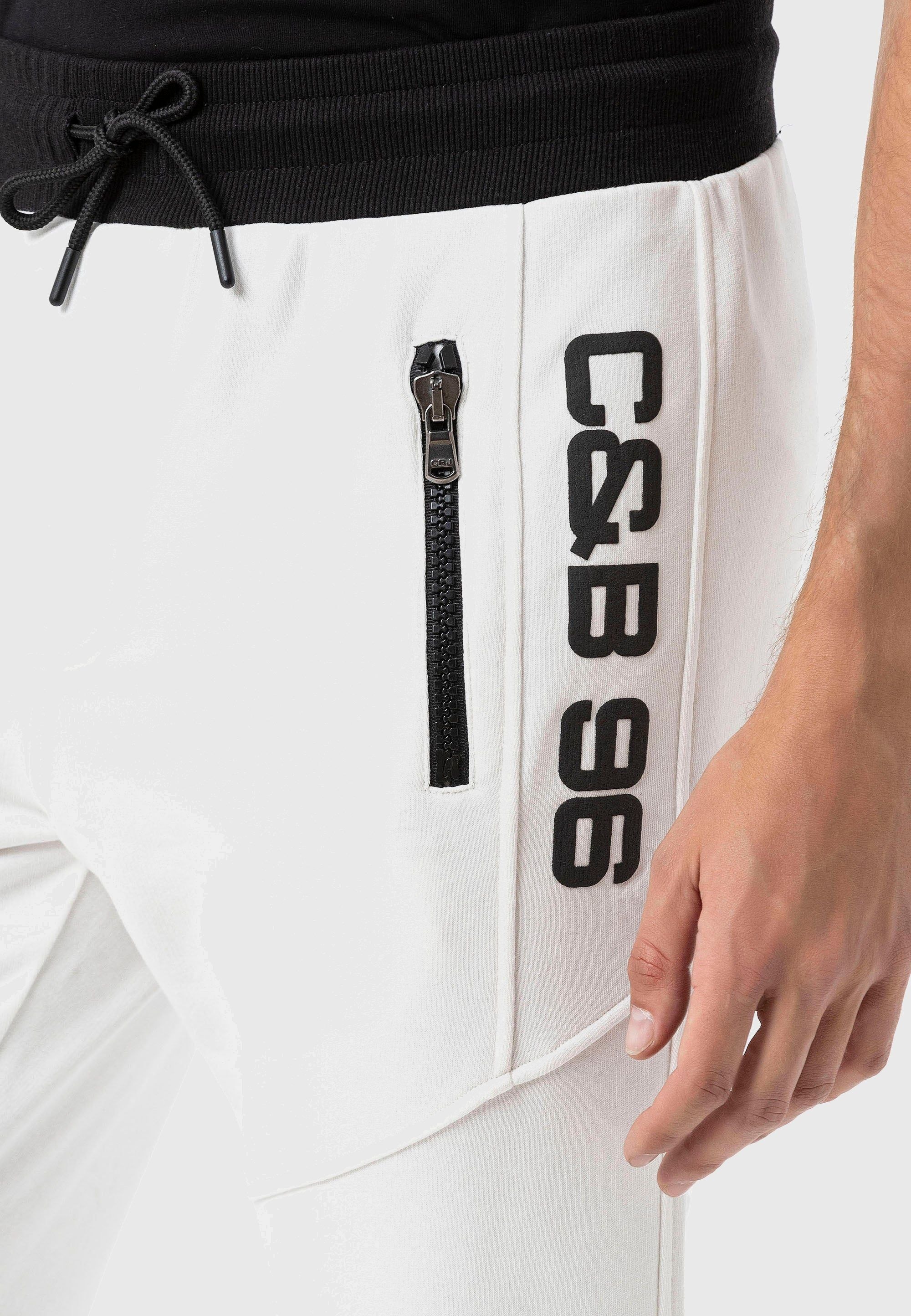 Cipo & Baxx Jogginghose »HOMEWEAR«, mit dezenten Print an den Beinen