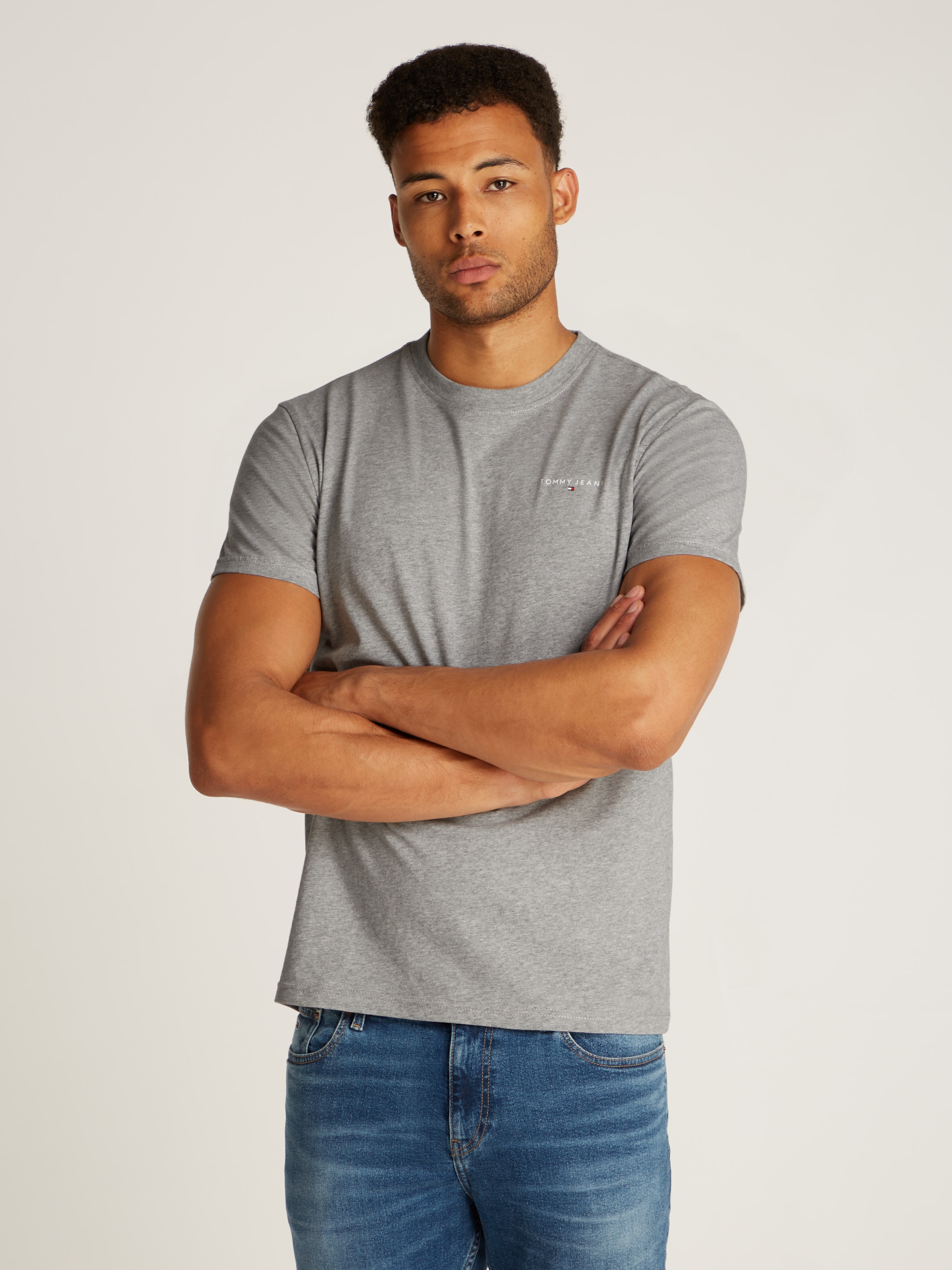 Tommy Jeans T-Shirt "TJM SLIM LINEAR CHEST SS TEE EXT", mit Logodruck günstig online kaufen