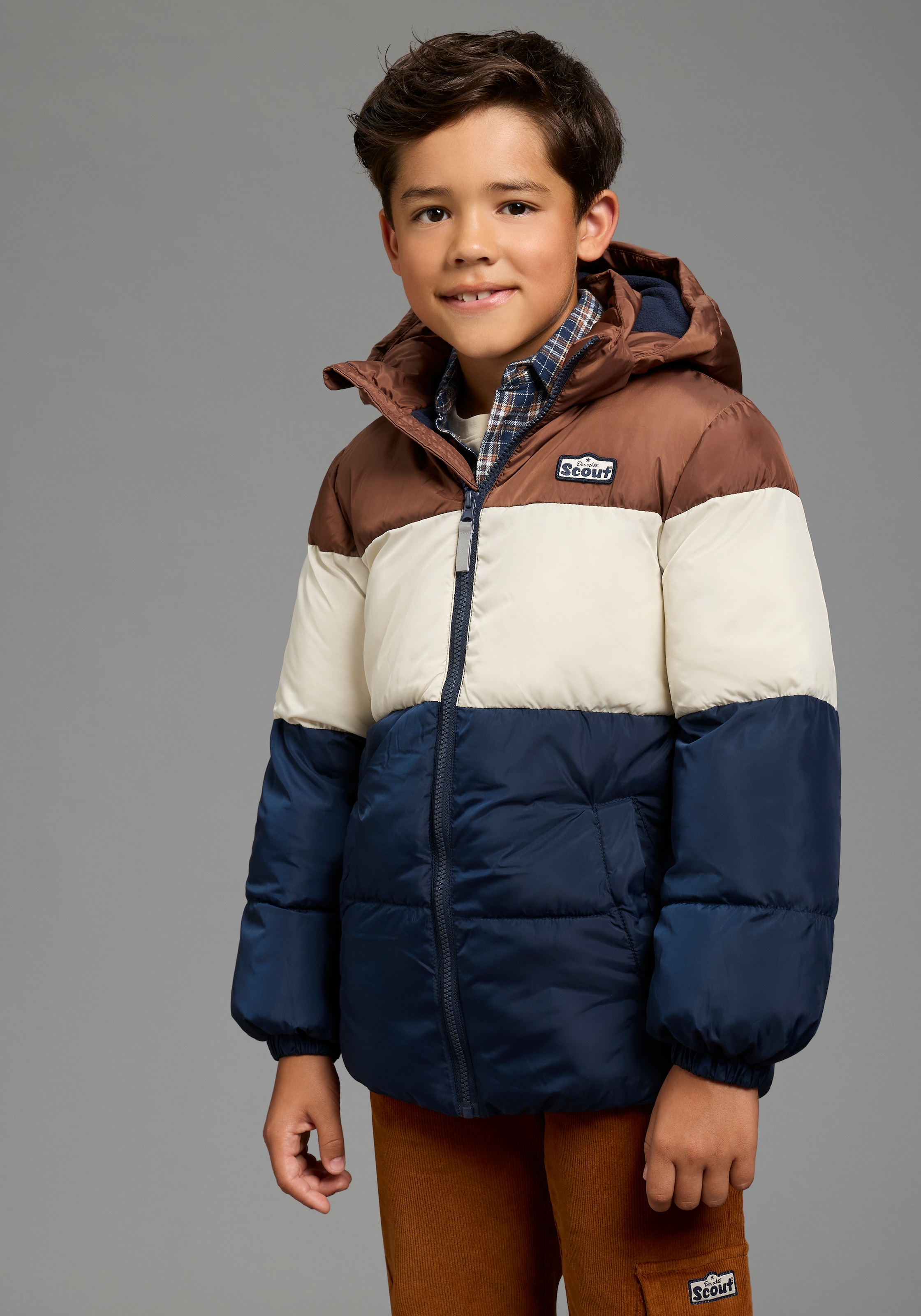Scout Winterjacke "Warme Jacke in Colorblocking-Style - NEU von SCOUT" mit Kapuze Warme Jacke mit kontrastfarbigen Einsätzen, mit Fleece gefüttert