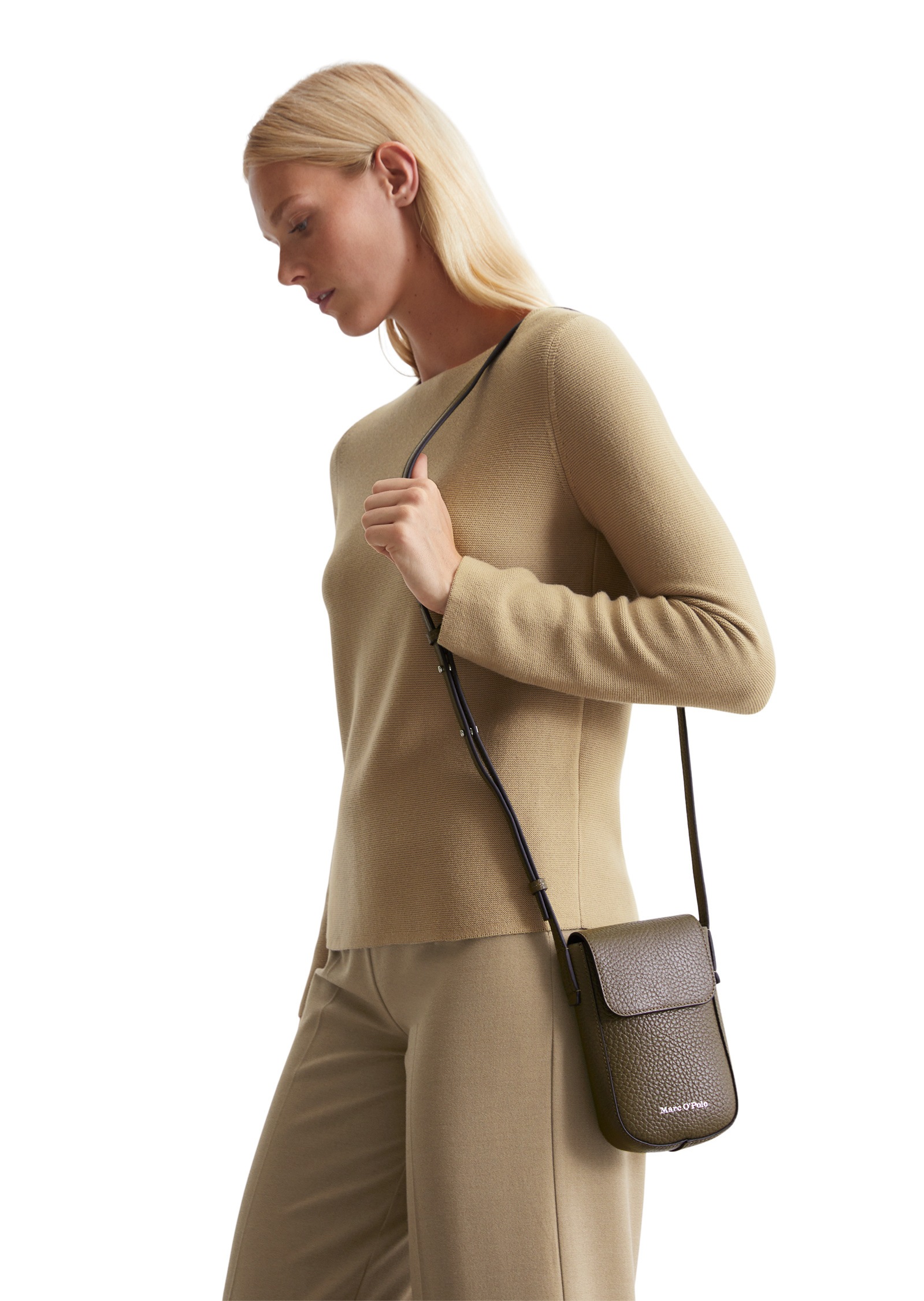 Marc O'Polo Handytasche »aus genarbtem Rindleder«