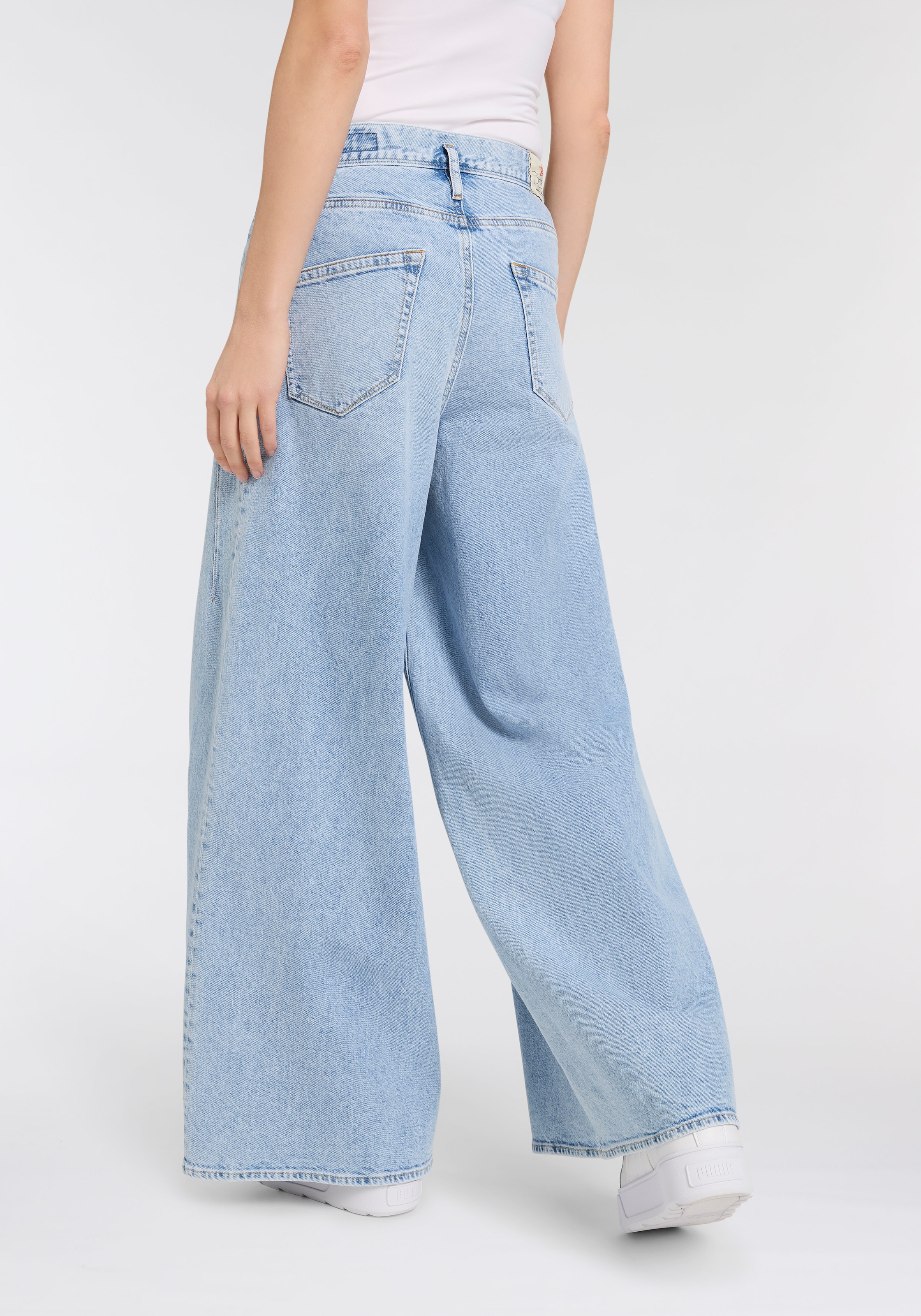 Herrlicher "Shyra Palazzo Denim" mit besonders weitem Bein günstig online kaufen