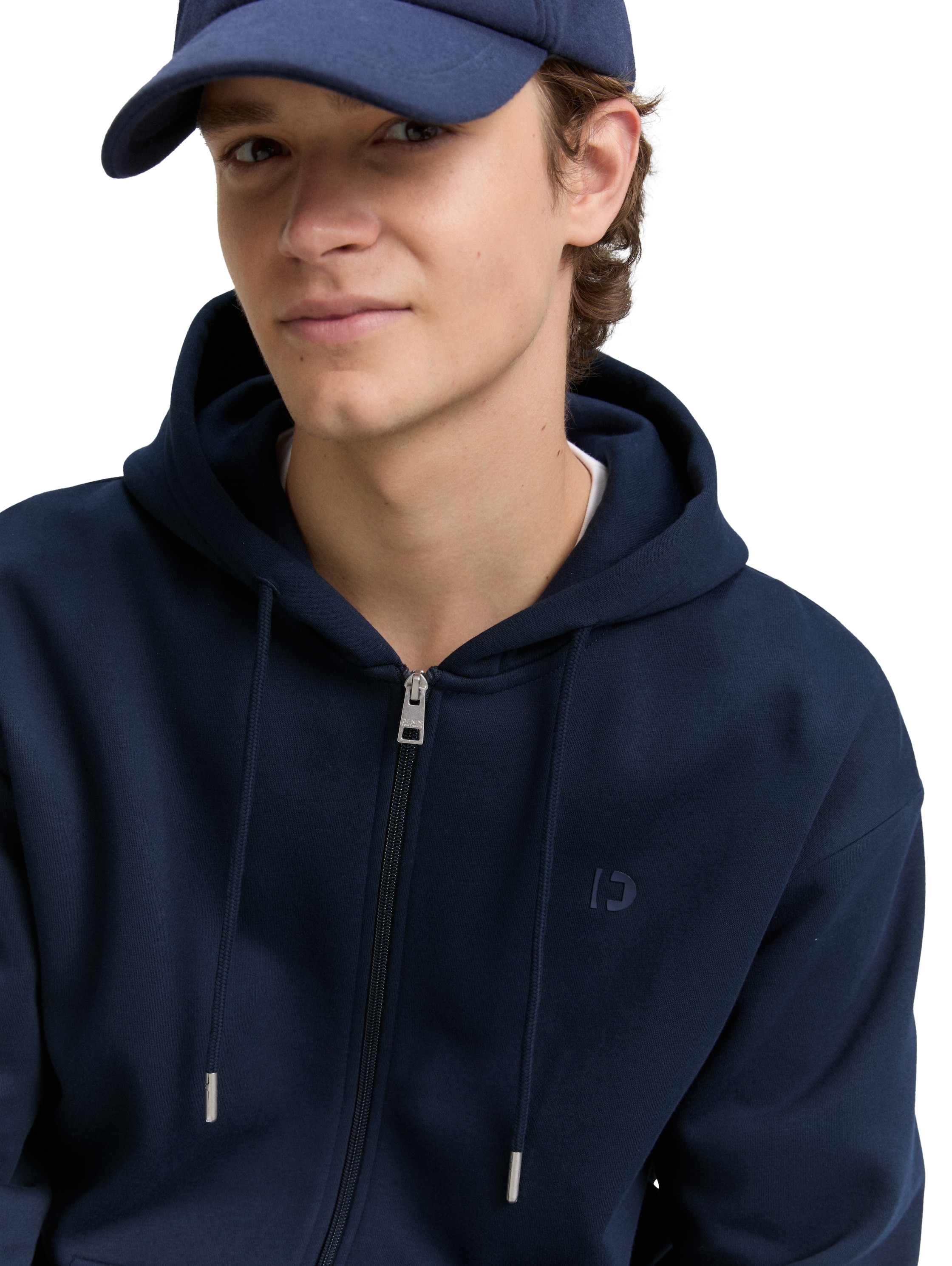 TOM TAILOR Denim Kapuzensweatjacke, mit Logostickerei