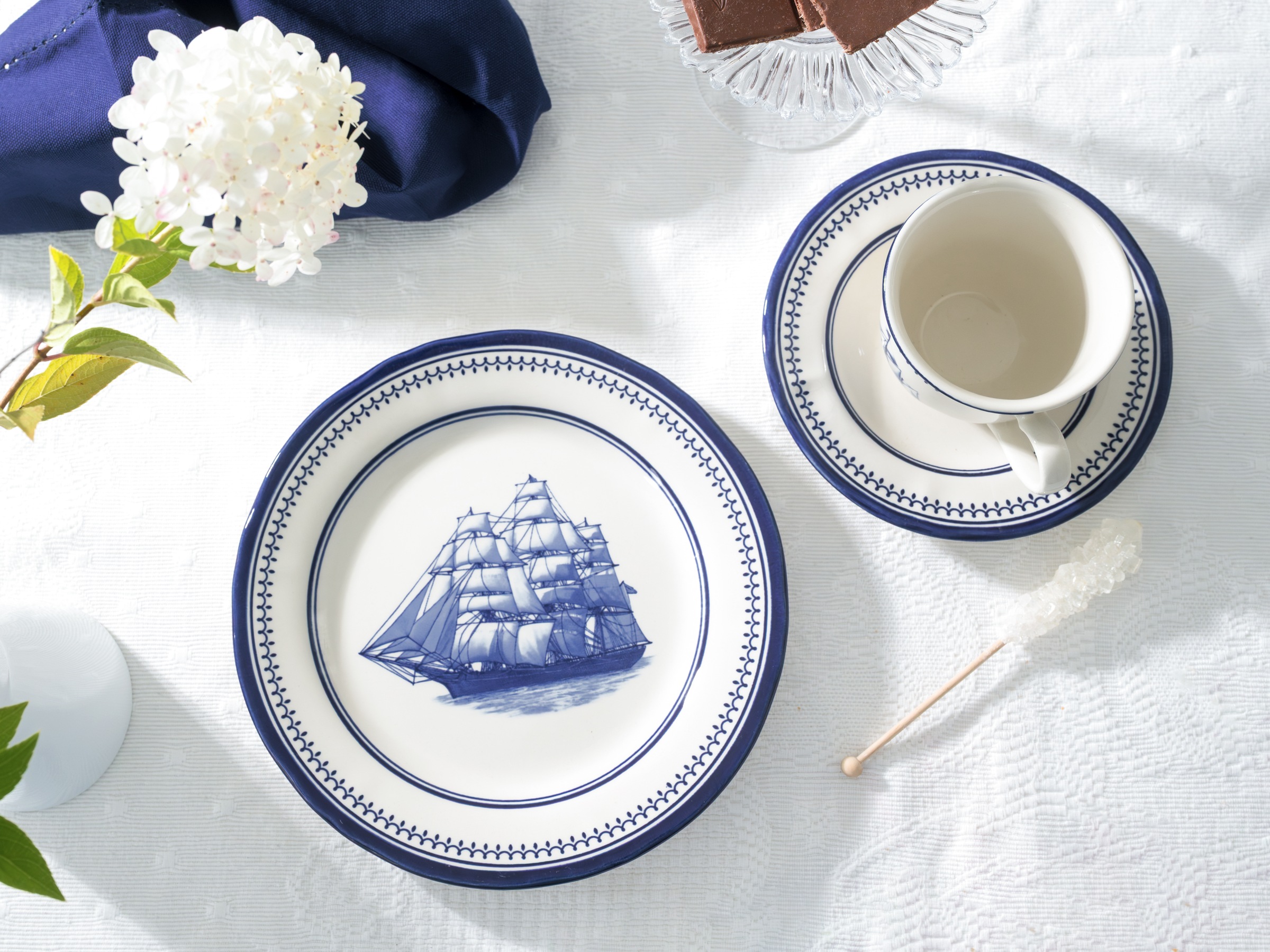 CreaTable Kaffeeservice »Segelschiff, Service 18-tlg.« Elegante Fahnenform, Schiffsdekor