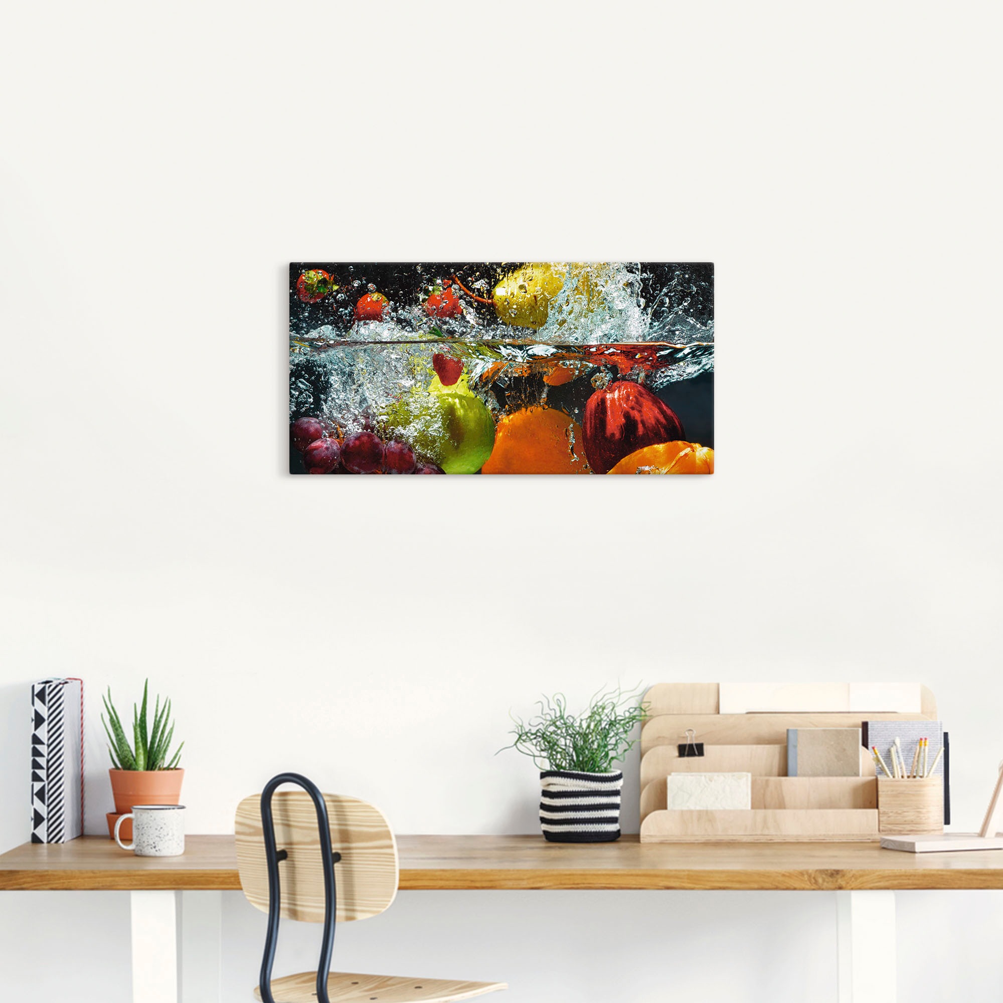 Artland Leinwandbild "Spritzendes Obst auf dem Wasser" Lebensmittel 1 Stk. günstig online kaufen