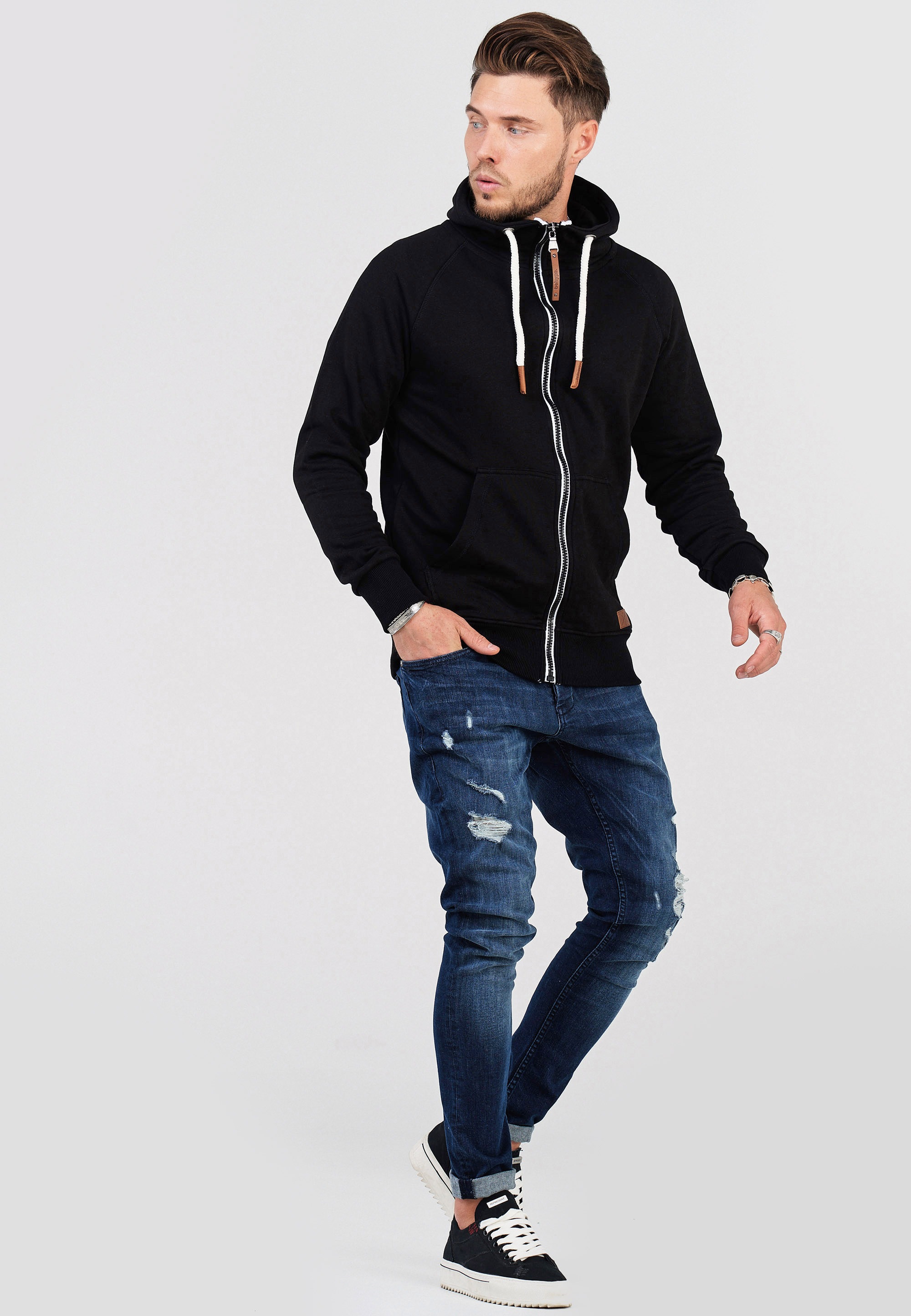 Thumbnail - behype Kapuzensweatshirt "SWANTON" mit praktischer Kapuze