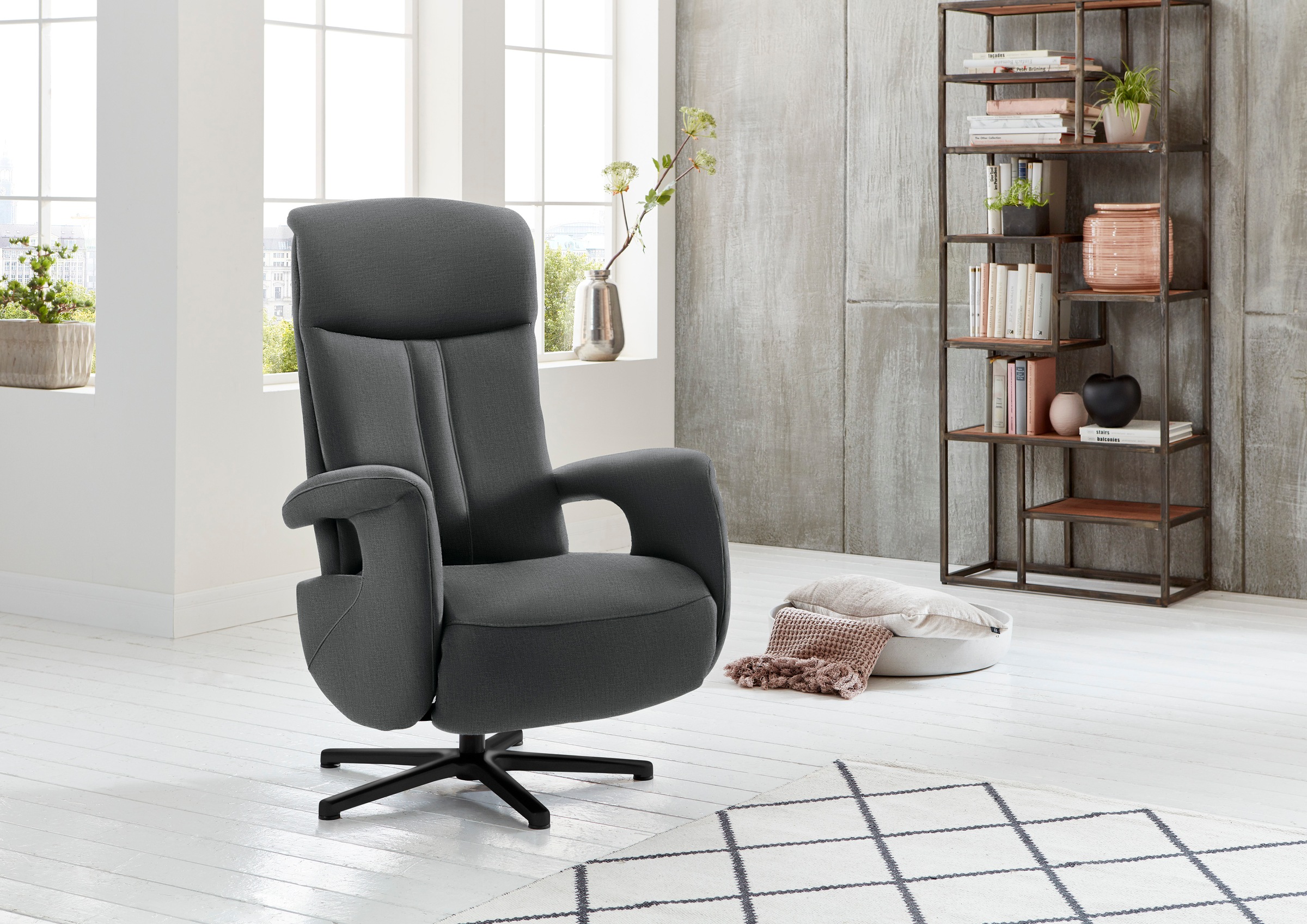 Die PlanBar Relaxsessel »MP-RS18073«, 360° drehbar, inkl. man. Kopfpolsterverstellung u. Relax-Funktion