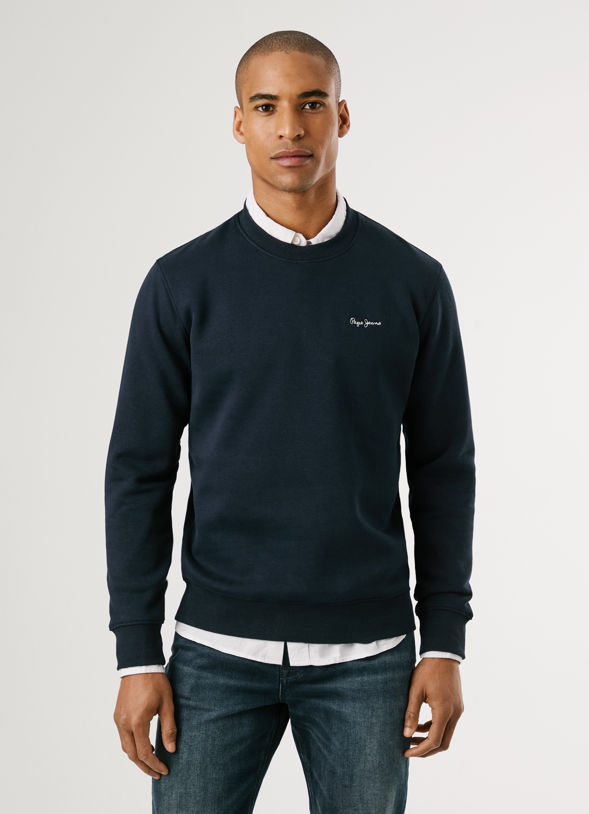 Pepe Jeans Sweatshirt "MACBETH SMALL LOGO PLAIN CREW" mit Rundhals, Label-S günstig online kaufen