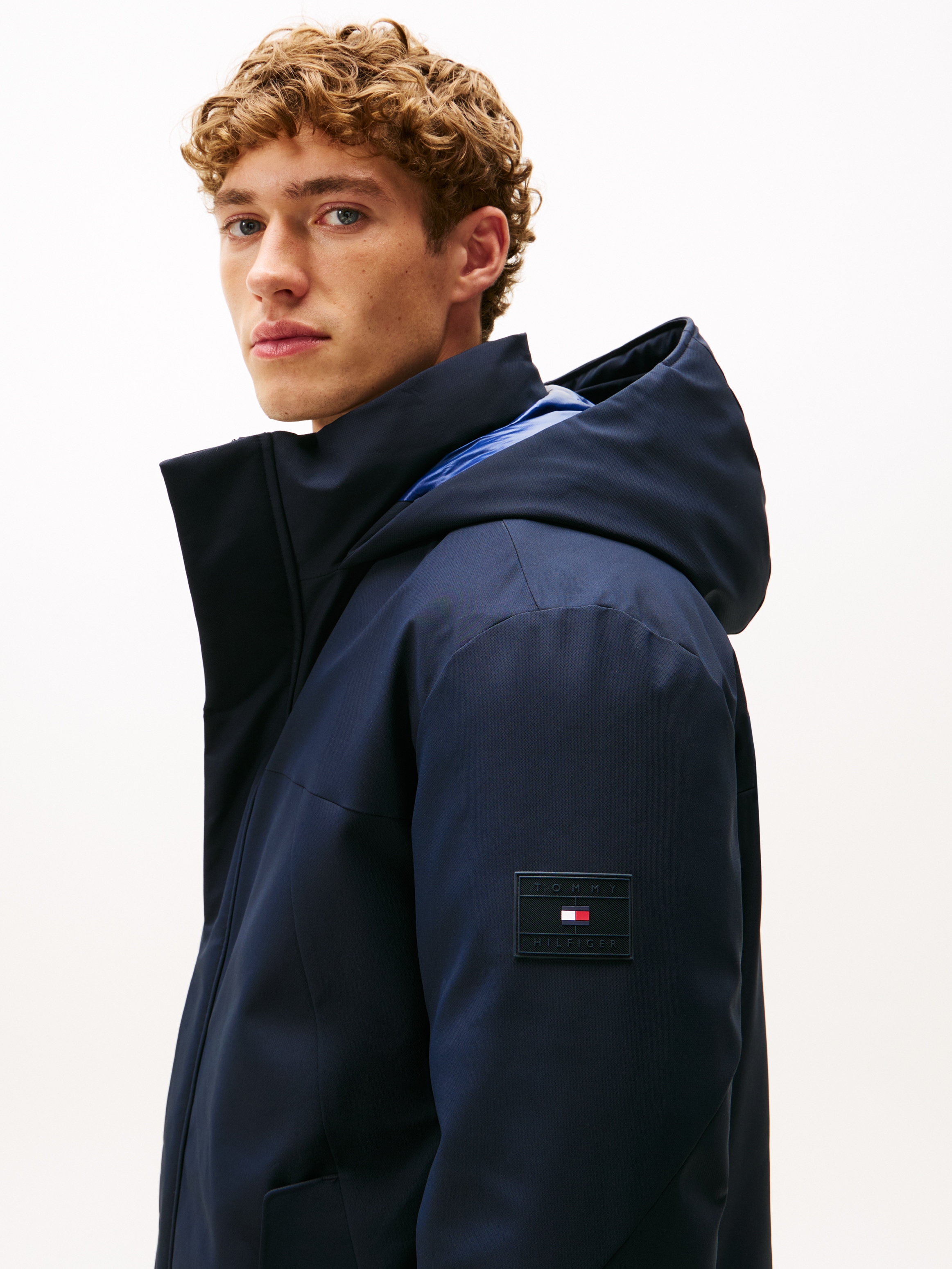 Tommy Hilfiger Kurzmantel "TECH HOODED PADDED PARKA" Regular fit günstig online kaufen