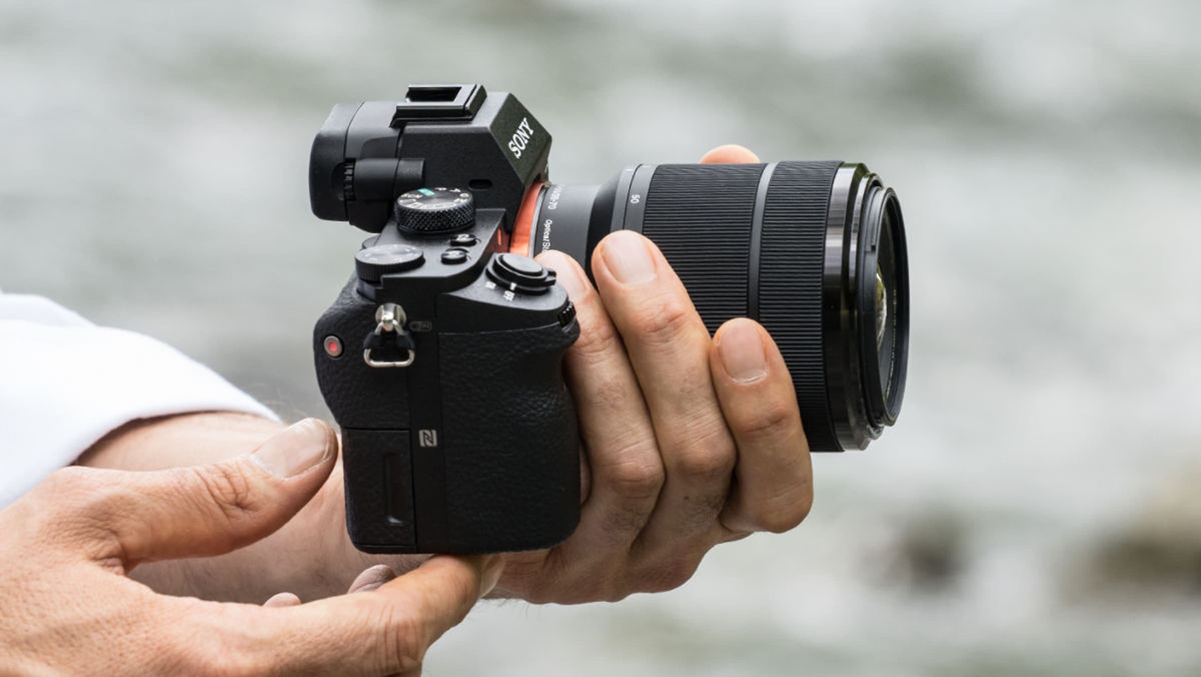 Sony Systemkamera »Alpha 7 II«, SEL-2870, 24,3 MP, WLAN (Wi-Fi)-NFC, Spiegellose Vollformat-Kamera