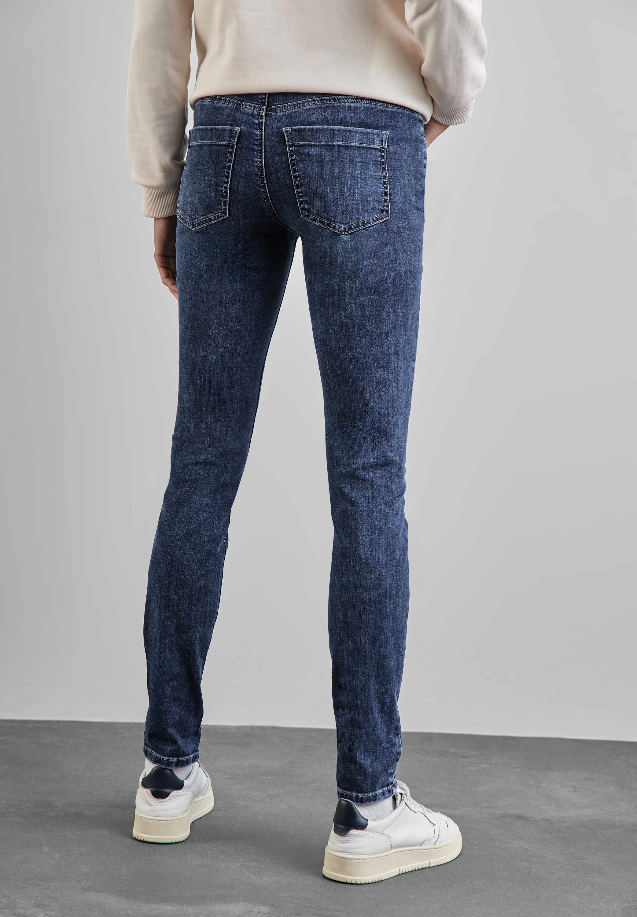 STREET ONE Gerade Jeans, 4-Pocket Style