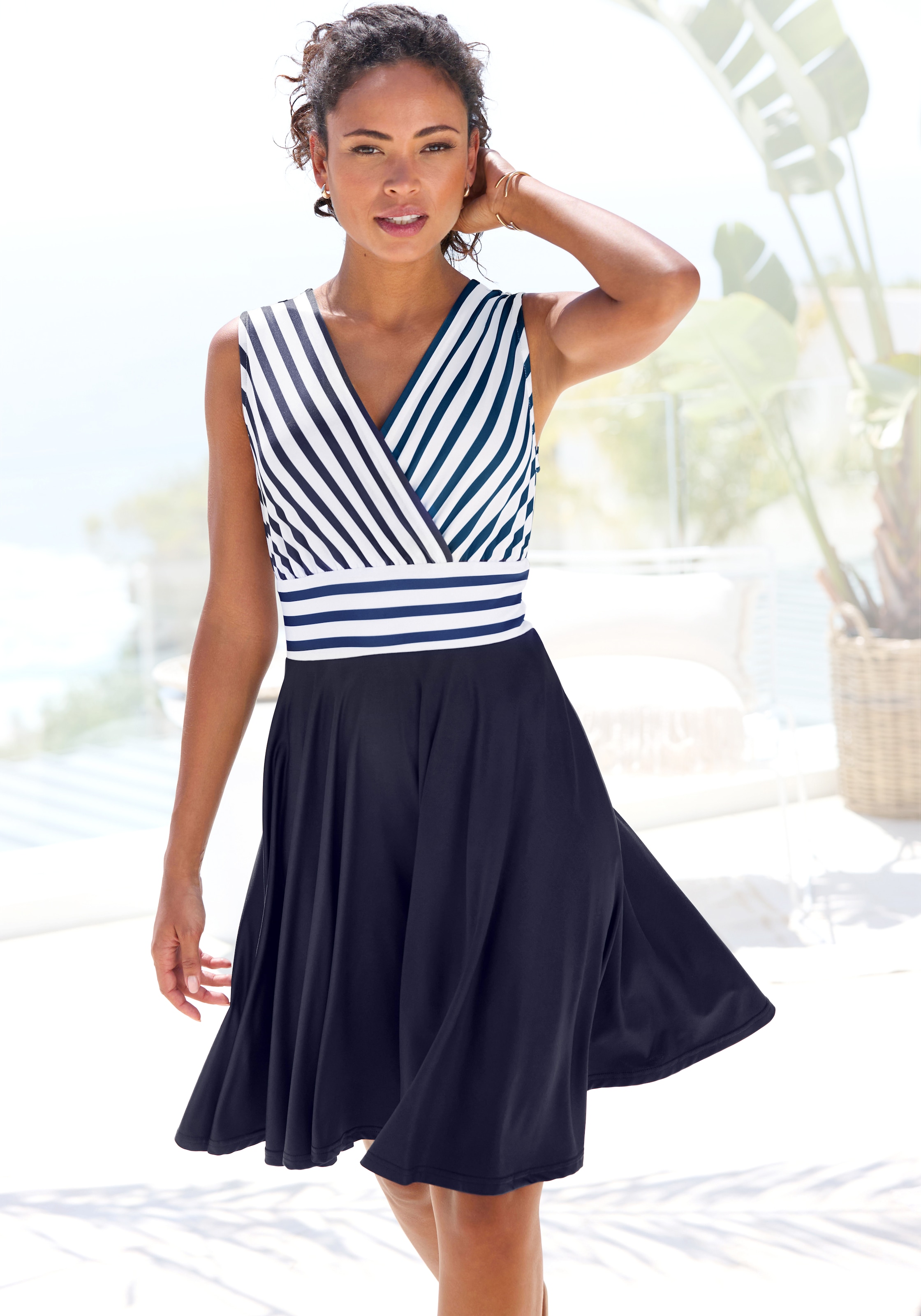 LASCANA Sommerkleid, in Wickeloptik, Strandkleid, maritim günstig online kaufen