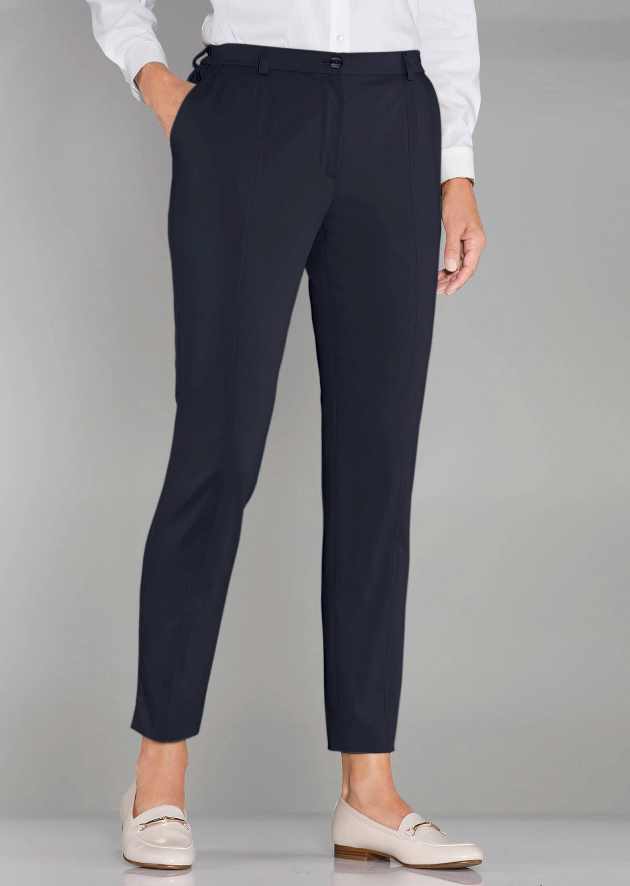 GOLDNER Stoffhose »Sportive Hose Anna aus trageangenehmen Satin«  Perfekt sitzende und anschmiegsame Passform