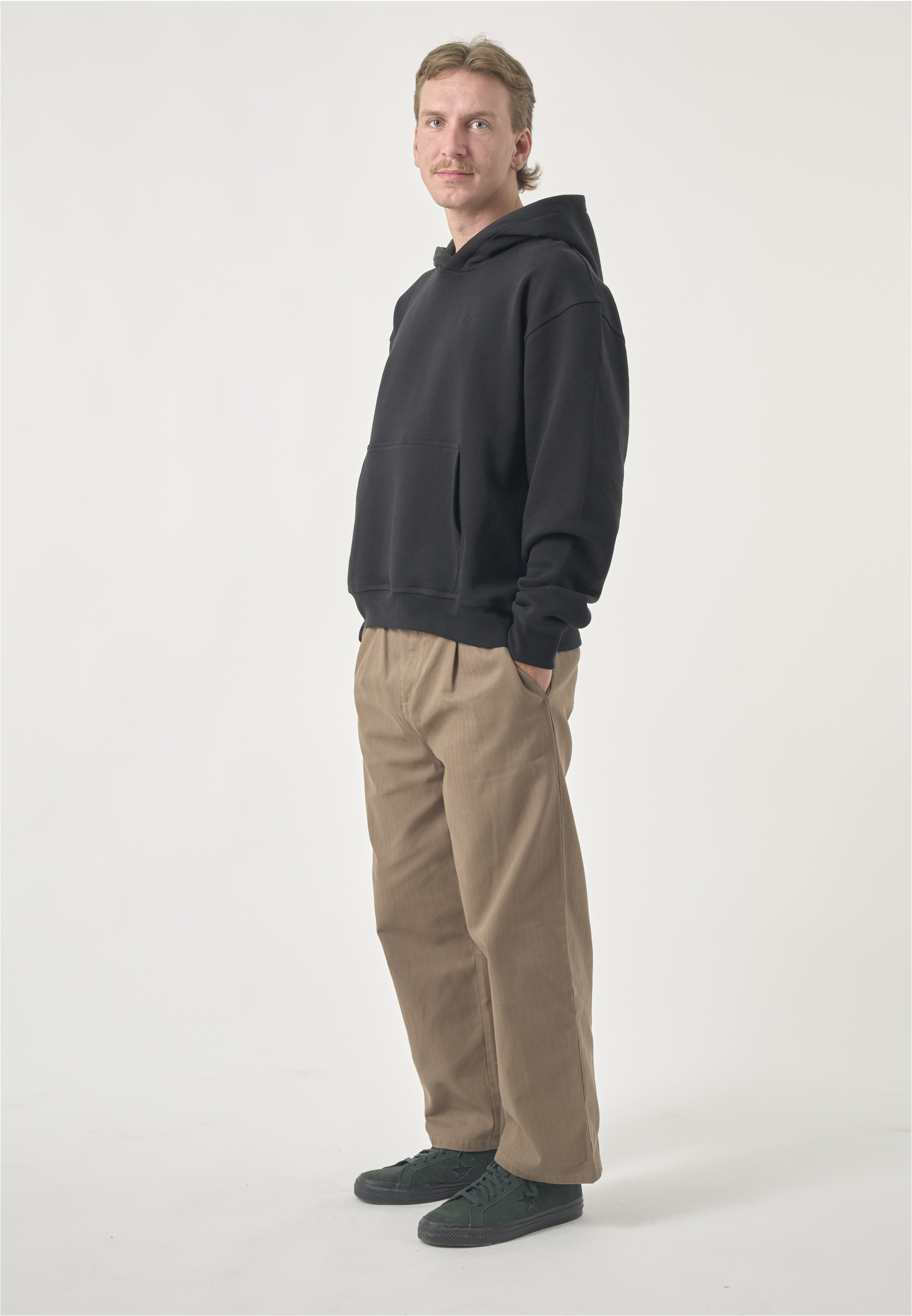 Cleptomanicx Kapuzensweatshirt »Boxy Hooded Ligull Boxy Crop«, in lockerer Passform