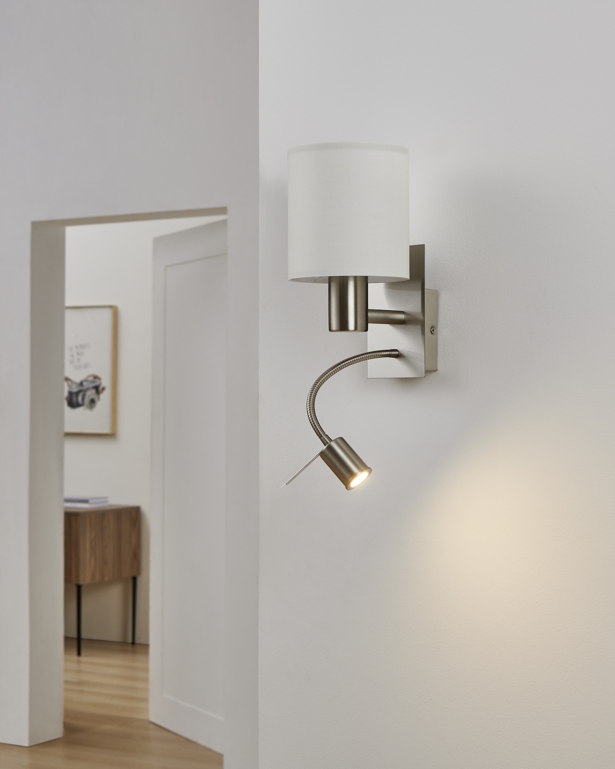 EGLO Wandleuchte »PASTERI Wandlampe - Stahl - E27;LED - 1X40W;1X3,8W - IP20« E27 1 Stk. Warmweiß Wandstrahler, Wandspot, Wohnzimmer, Schlafzimmer, L15 x H38 x AL19,5cm