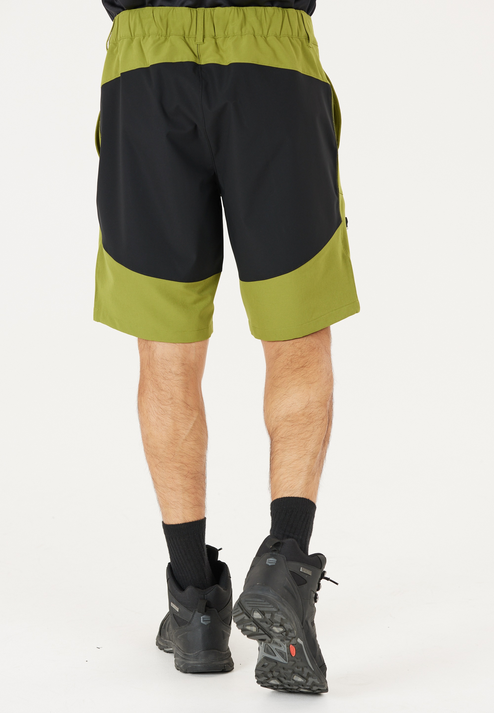 WHISTLER Shorts, mit 4-Wege-Stretch-Material