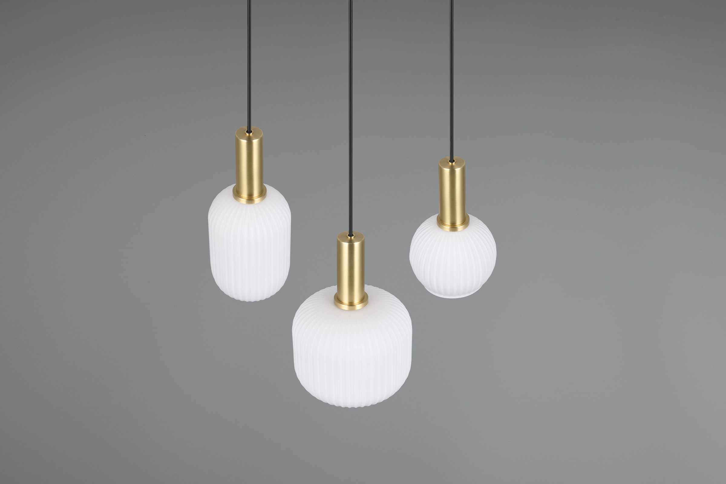 TRIO Leuchten Pendelleuchte »DIVA, E27 Hängelampe 3-flammig mit Glasschirm, exkl 3xE27 max 10W«, 3 flammig, Leuchtmittel E27 | Leuchtmittel wechselbar, höhenverstellbar bis max 150cm Hängeleuchte Ø 30 cm Wohnzimmer Küche