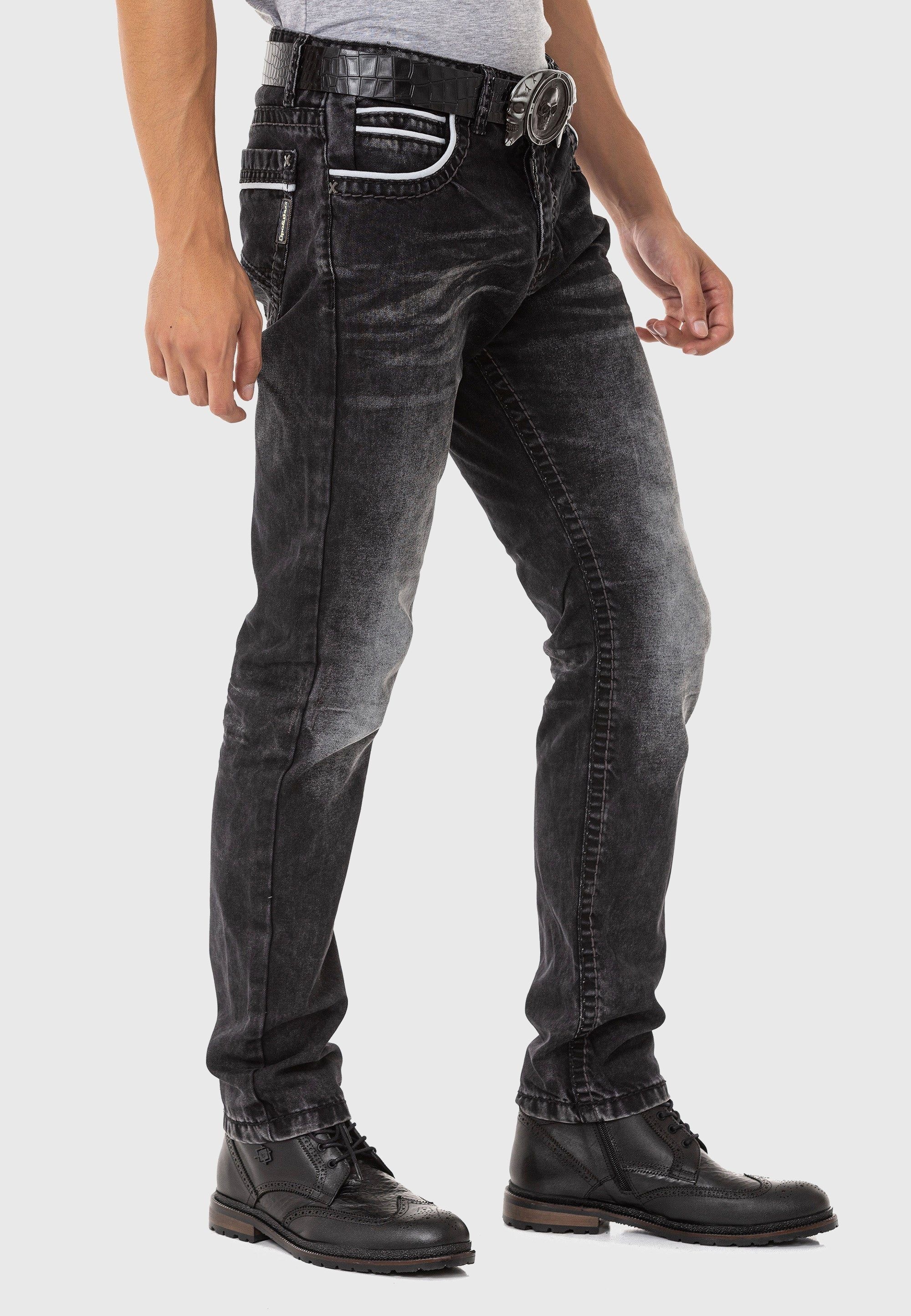 Cipo & Baxx Straight-Jeans »Jeans«, In Straight Fit, CD-148