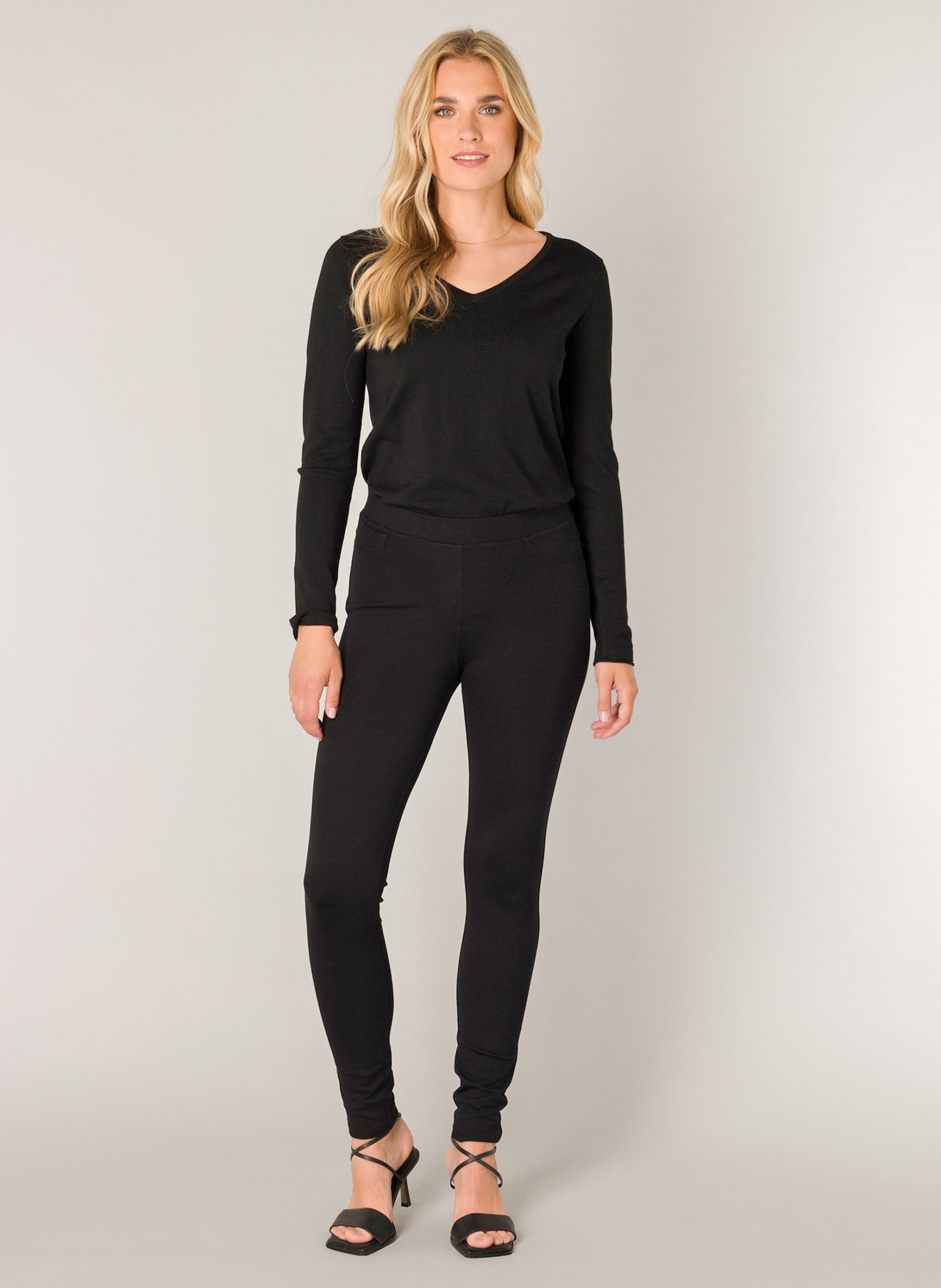 Thumbnail - Base Level Jeggings "Ornika" Bequemes Material in Skinny-Fit-Optik