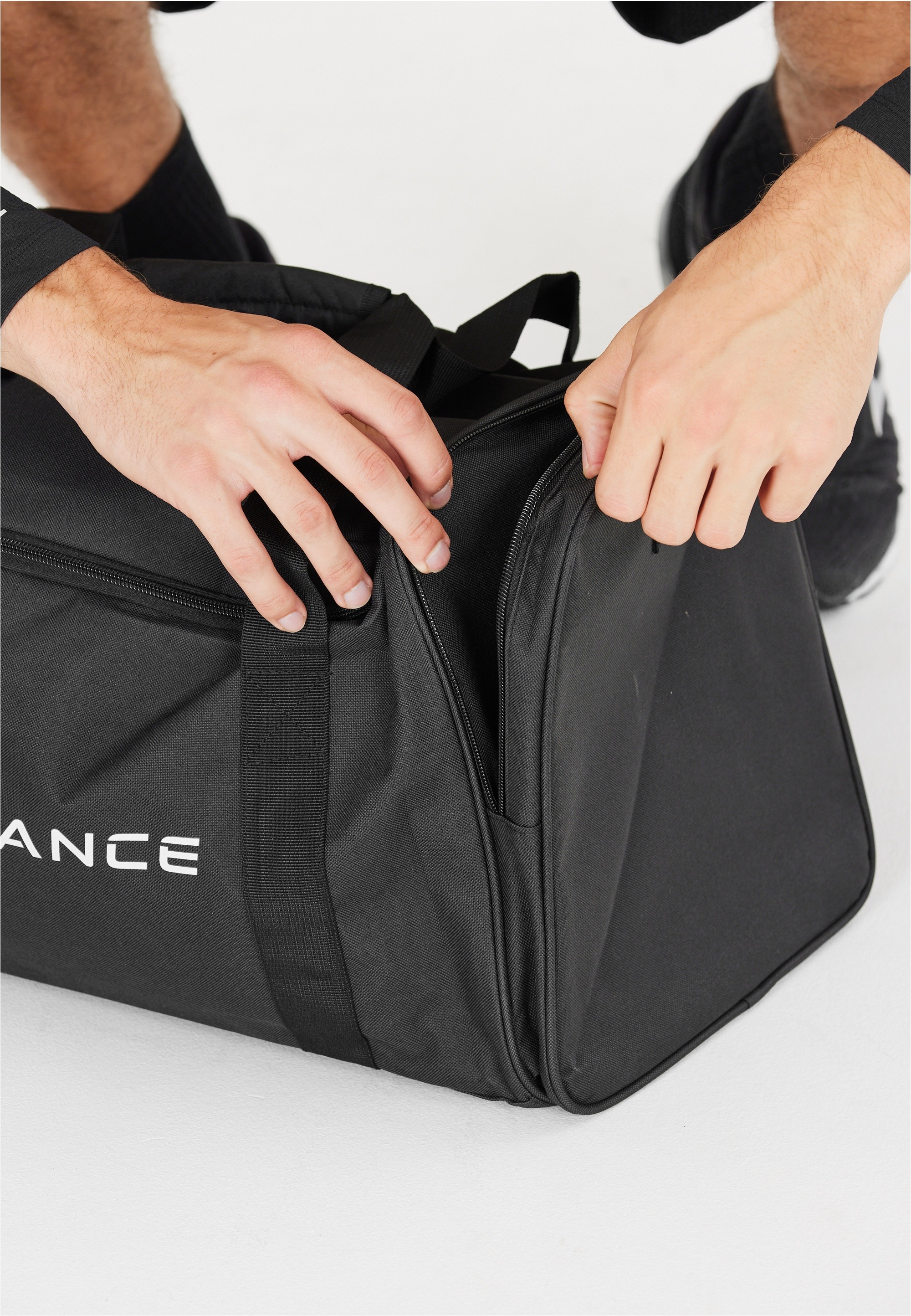 ENDURANCE Sporttasche »Lanakila 40L« mit großem Stauraum