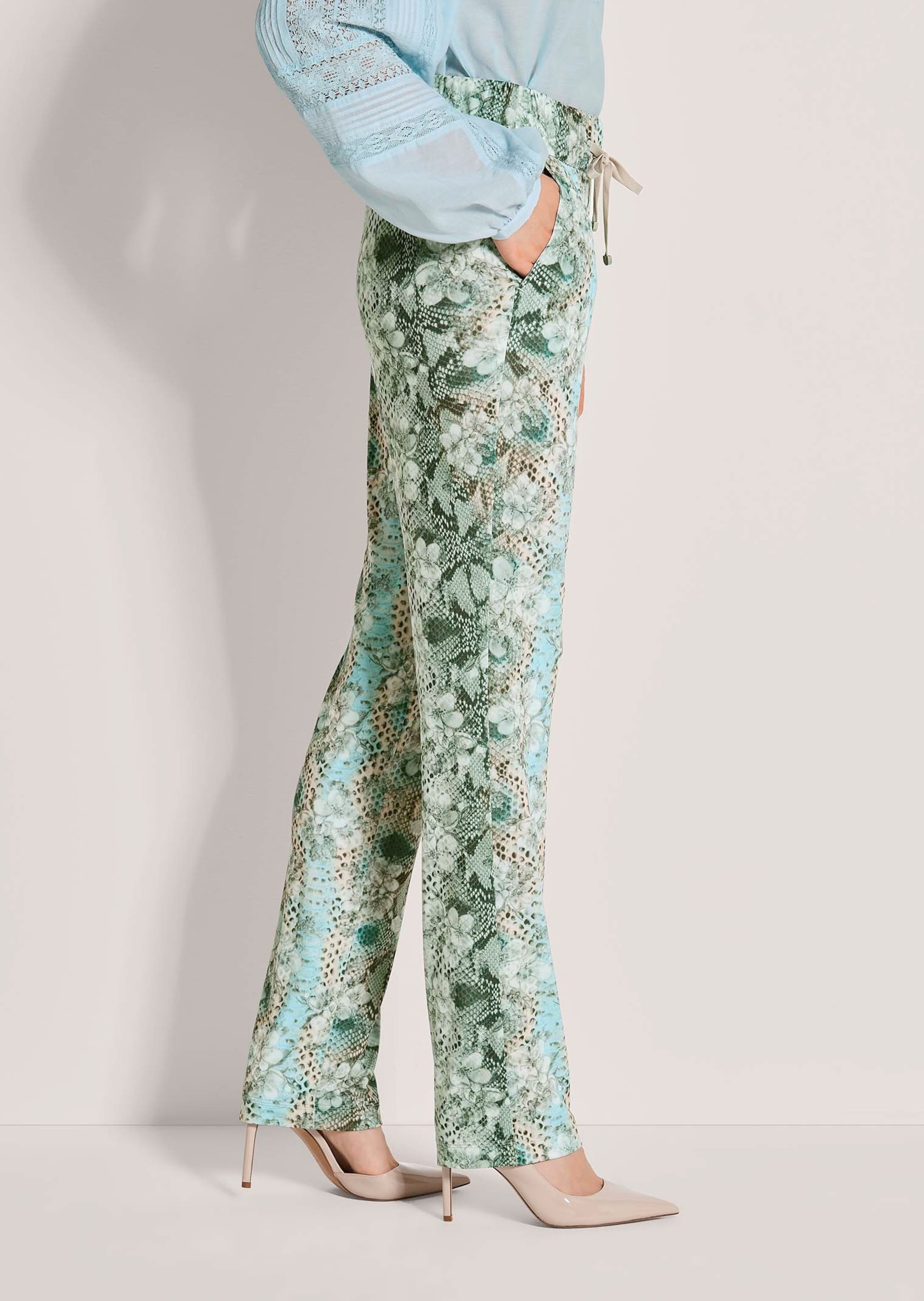 MADELEINE Jerseyhose »Jerseyhose Druckhose mit Animal- und Blütenprint«