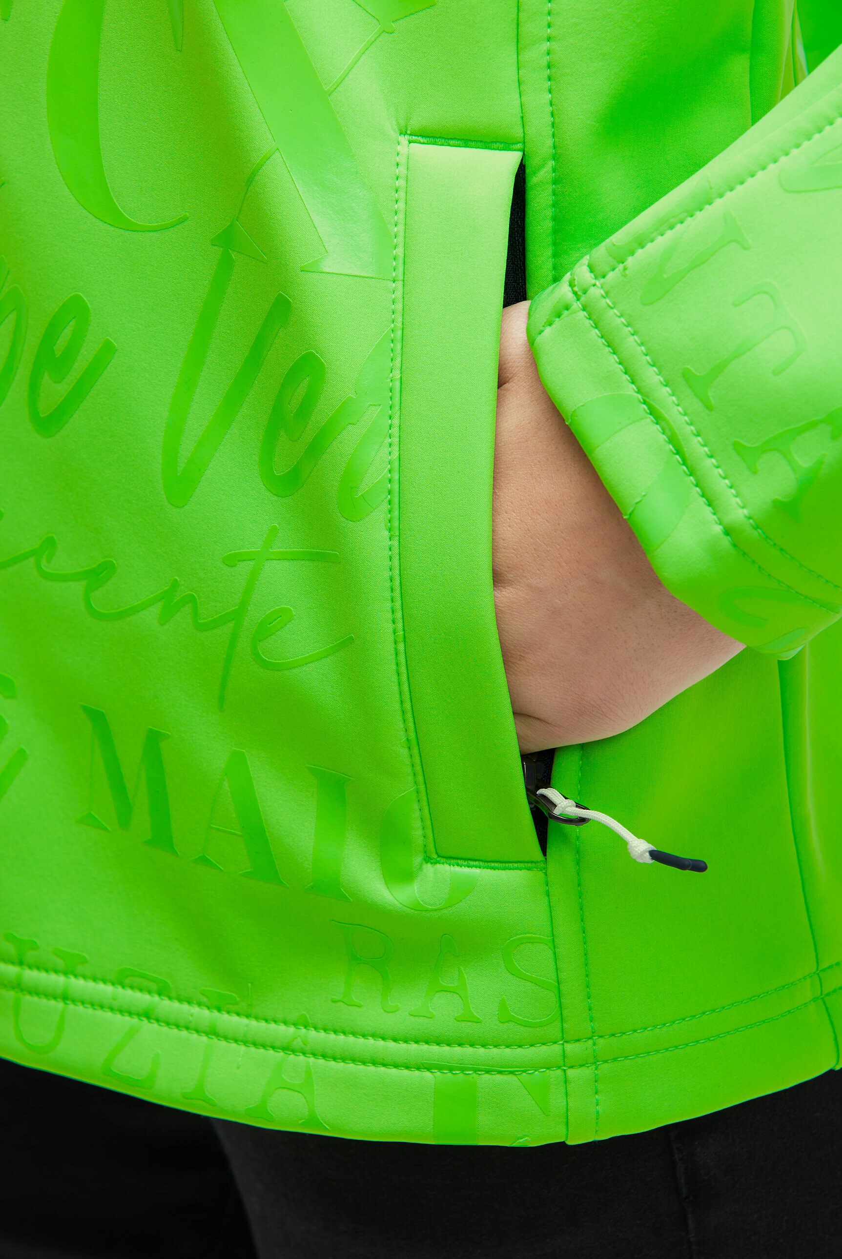 SOCCX Softshelljacke mit Kapuze mit hochgeschnittener Kapuze