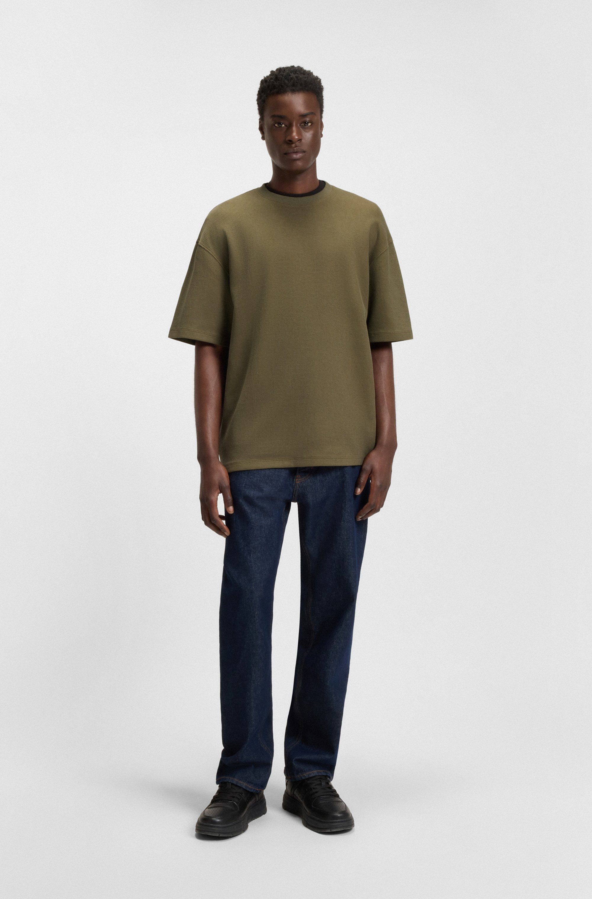 Thumbnail - HUGO Blue T-Shirt "Nuwaffle" Rundhalsausschnitt, Regular Fit, dezentes Waffelmuster