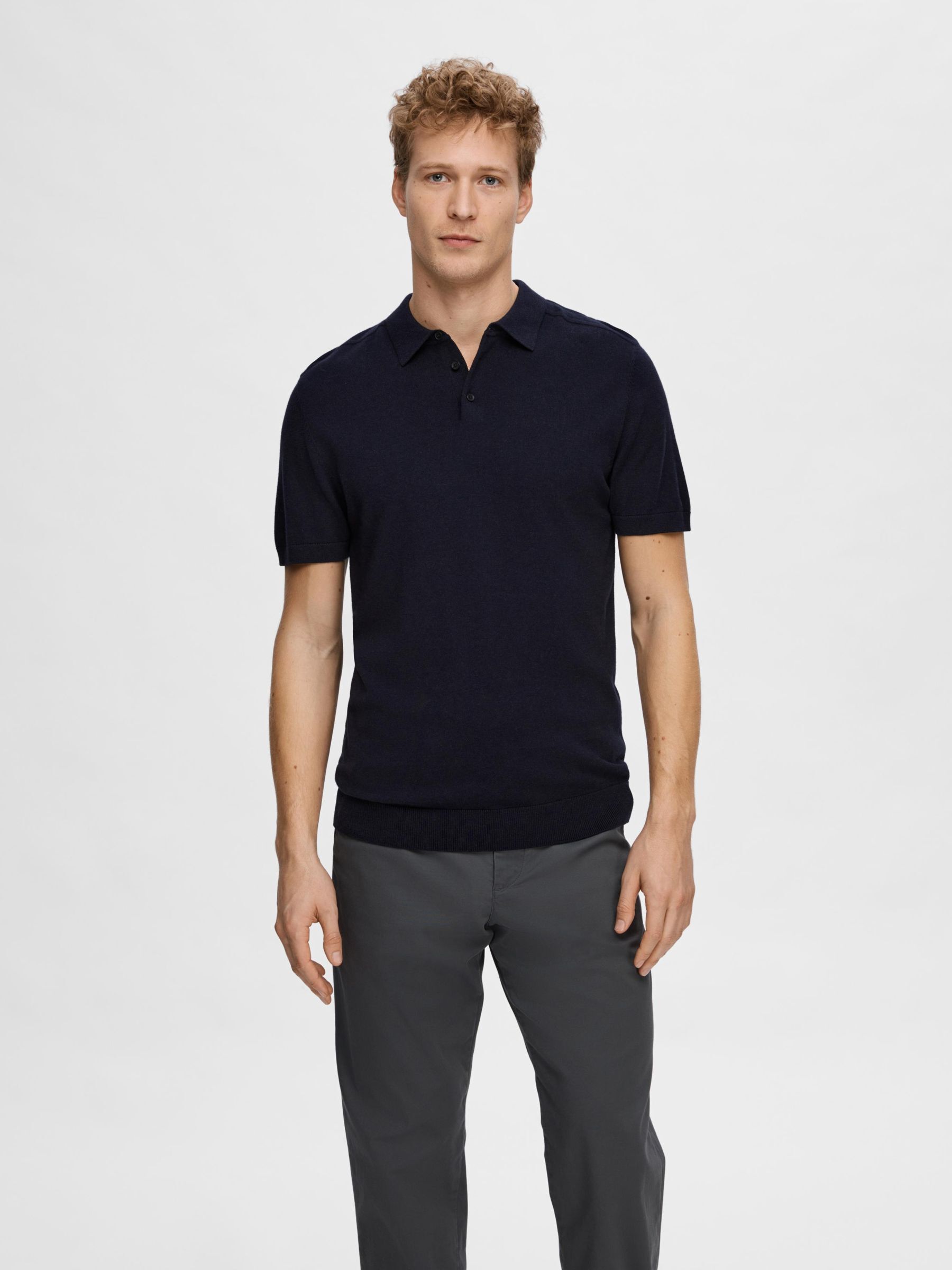 Thumbnail - SELECTED HOMME Poloshirt "SLHBERG SS KNIT POLO NOOS" aus Feinstrick