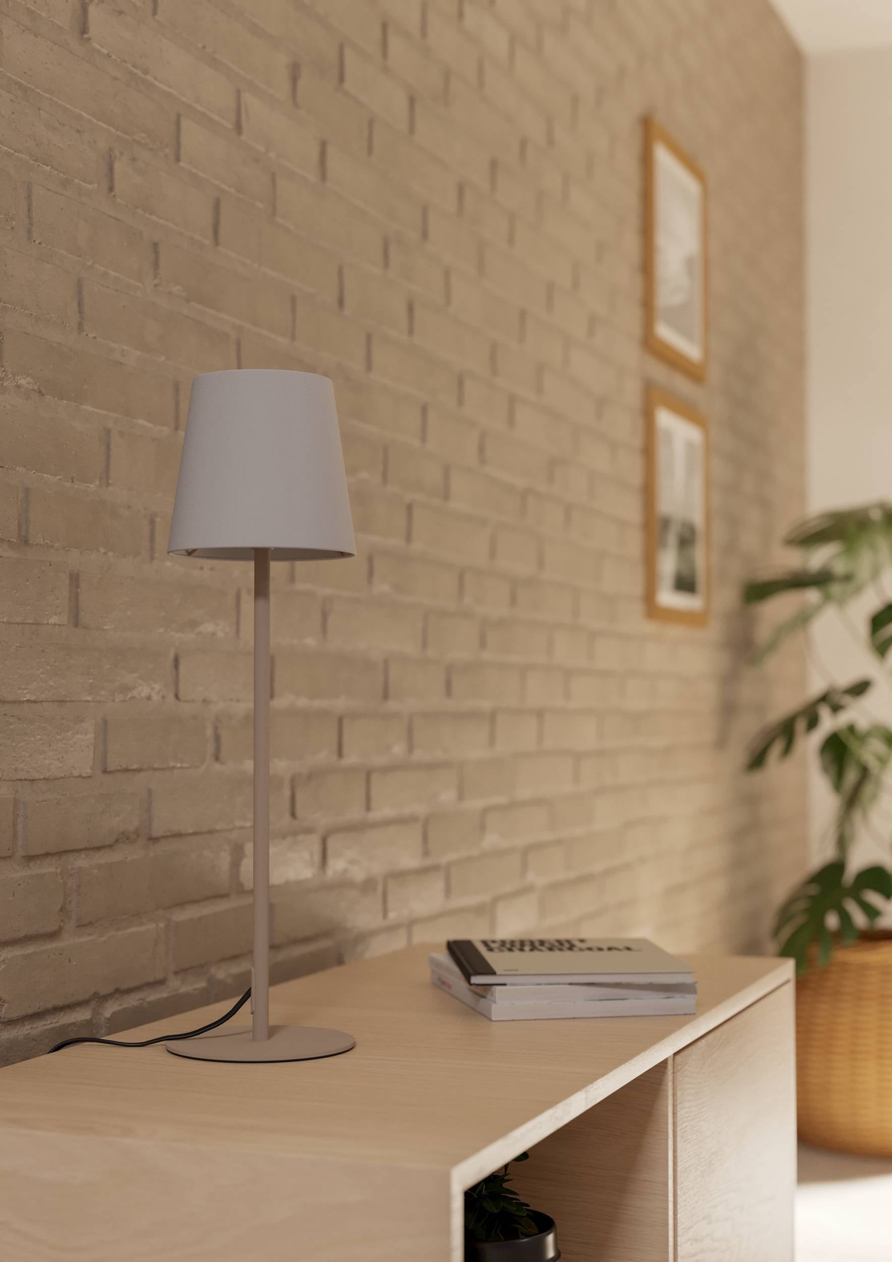 EGLO Tischleuchte »Fiorana Nachttischlampe, Tischlampe in beige und weiß, E14, Lampe« E14 1 Stk. Tischleuchte - H53 x Ø15 cm - sandfarben - 1X40W exkl.