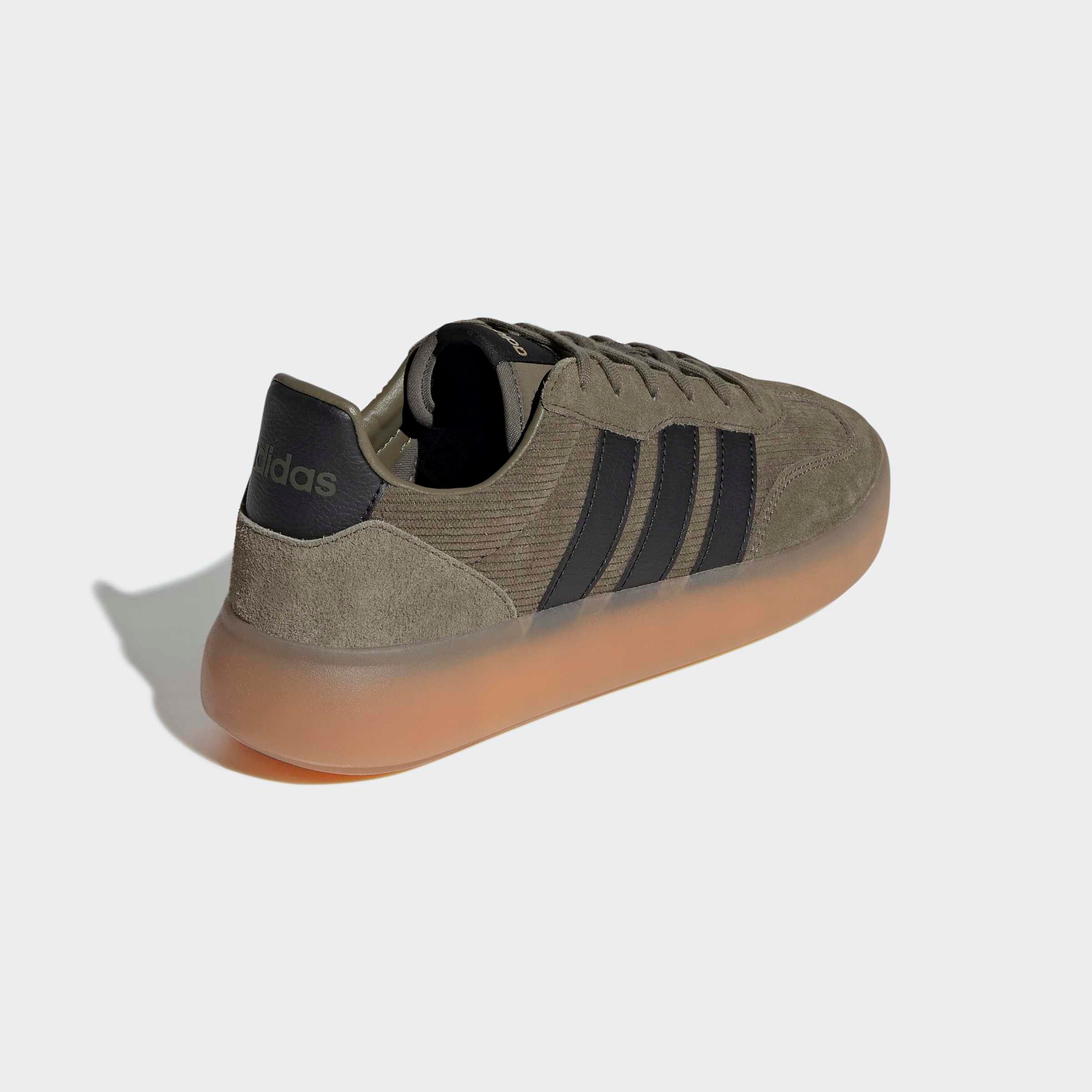 adidas Sportswear Sneaker »BARREDA DECODE«  inspiriert vom Design des adidas handball spezial