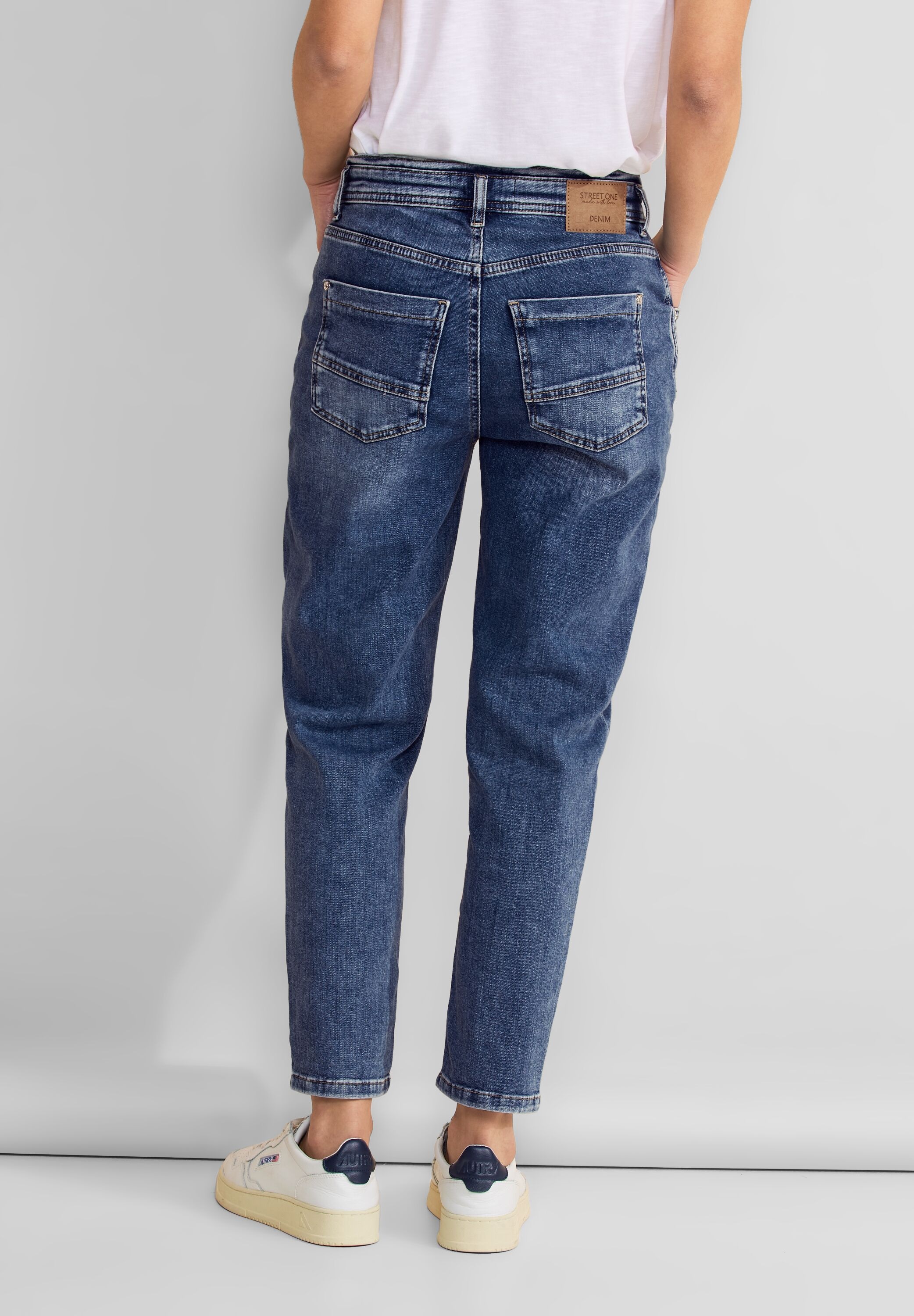 STREET ONE Loose-fit-Jeans, aus Baumwolle mit Stretchanteil