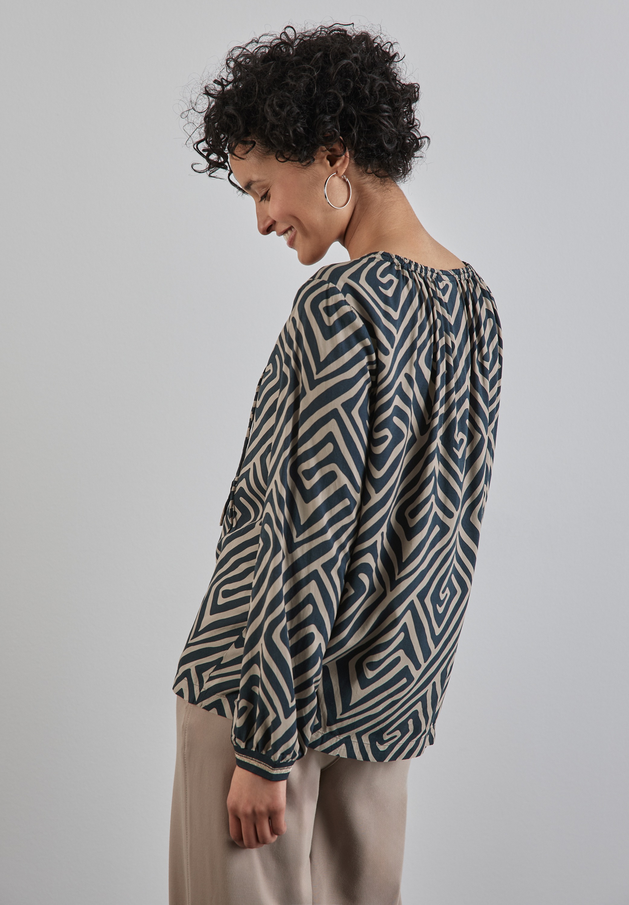 STREET ONE Shirtbluse, aus softer Viskose