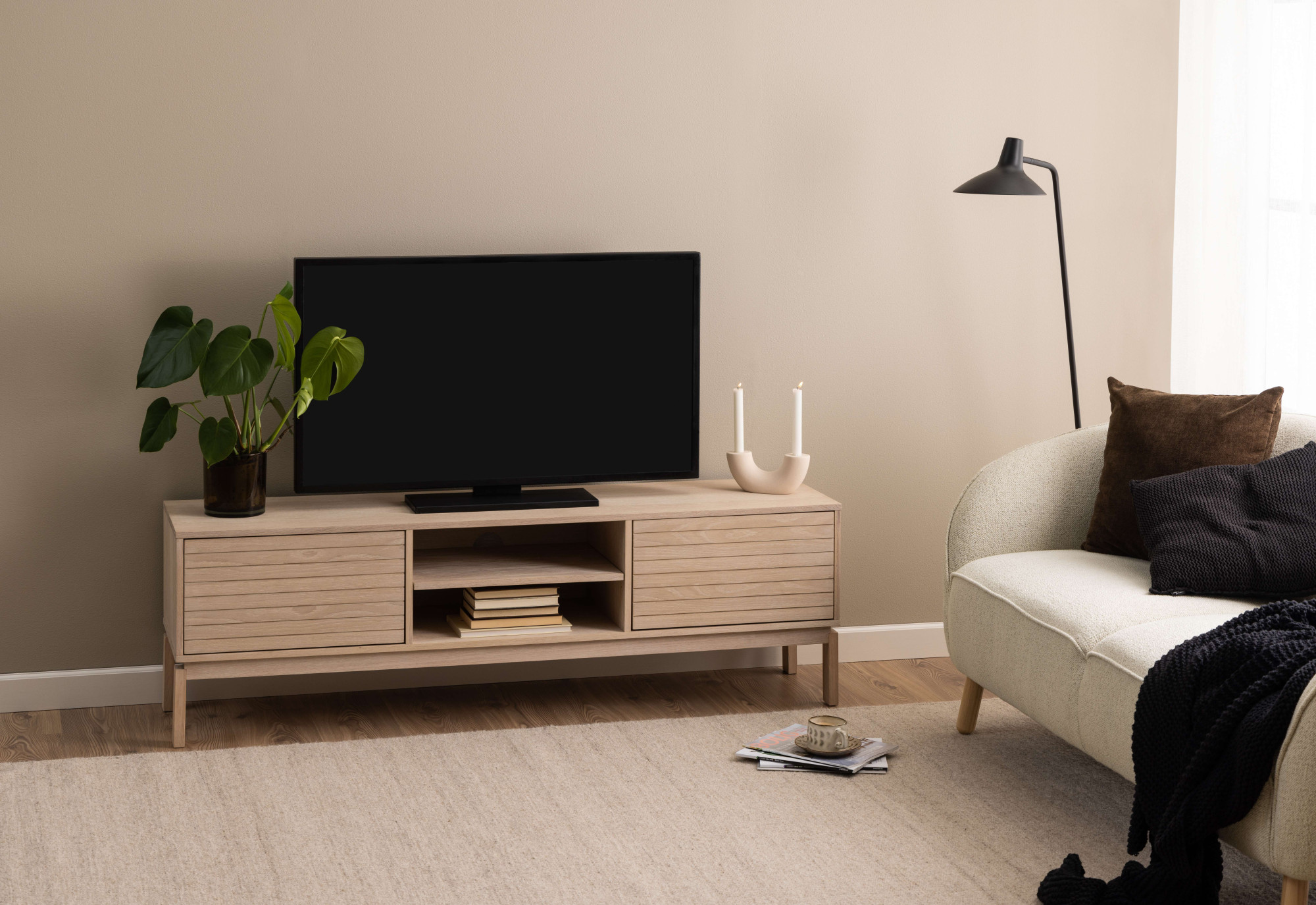 ACTONA GROUP "Linley TV-Tisch, Lowboard, Fernsehtisch," Eichenfurnier, 2 Türen, 2 Einlegeböden, Lamellenfront, B: 160cm