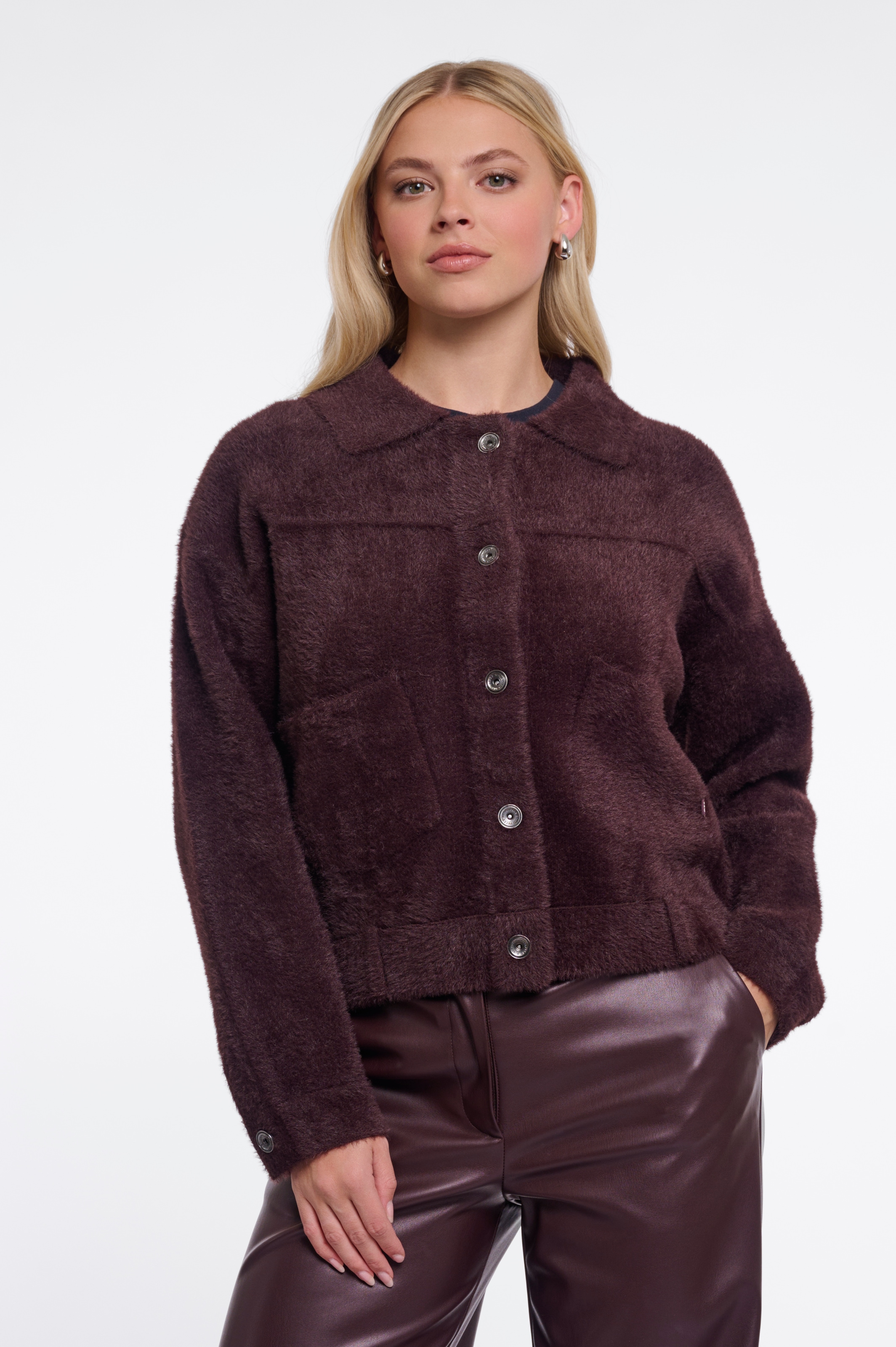 Rino & Pelle Cardigan "BUBBLY" mit flauschiger Optik, Langarm, Rundhals, ohne Kapuze, aus Materialmix
