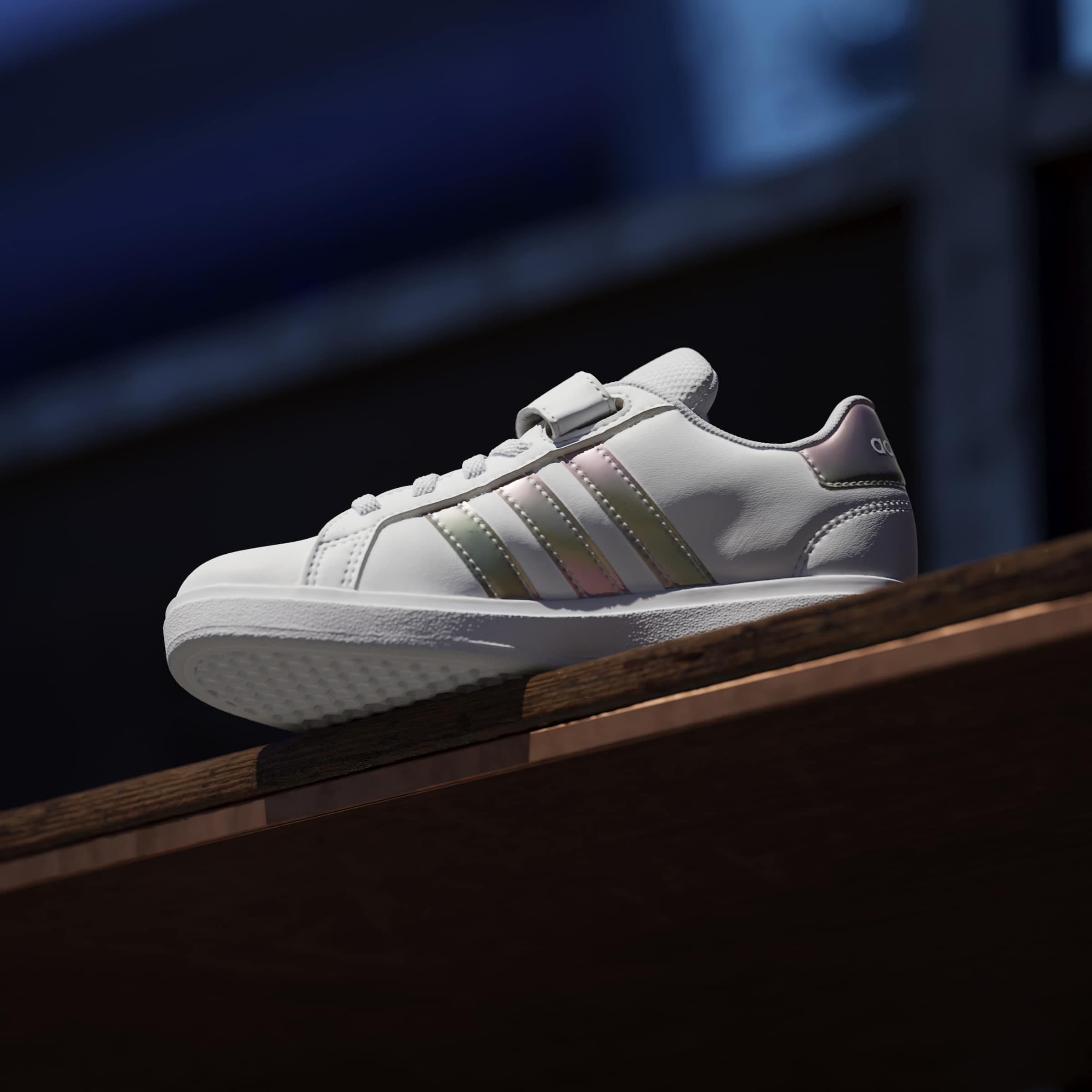 adidas Sportswear Klettschuh »GRAND COURT 2.0 KIDS«  Design auf den Spuren des adidas Superstar