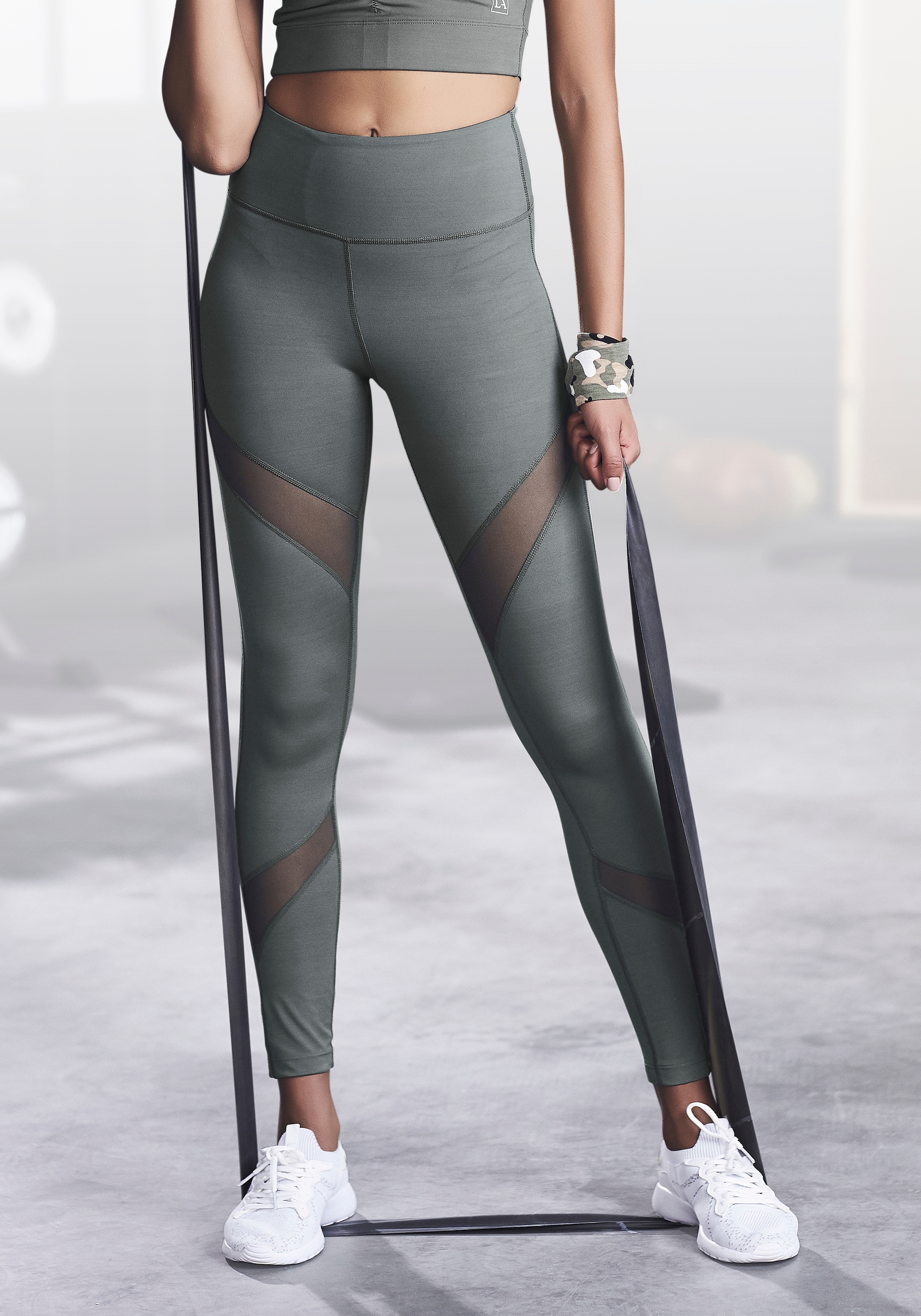 LASCANA ACTIVE Funktionsleggings, mit kleiner Raffung, Loungewear günstig online kaufen