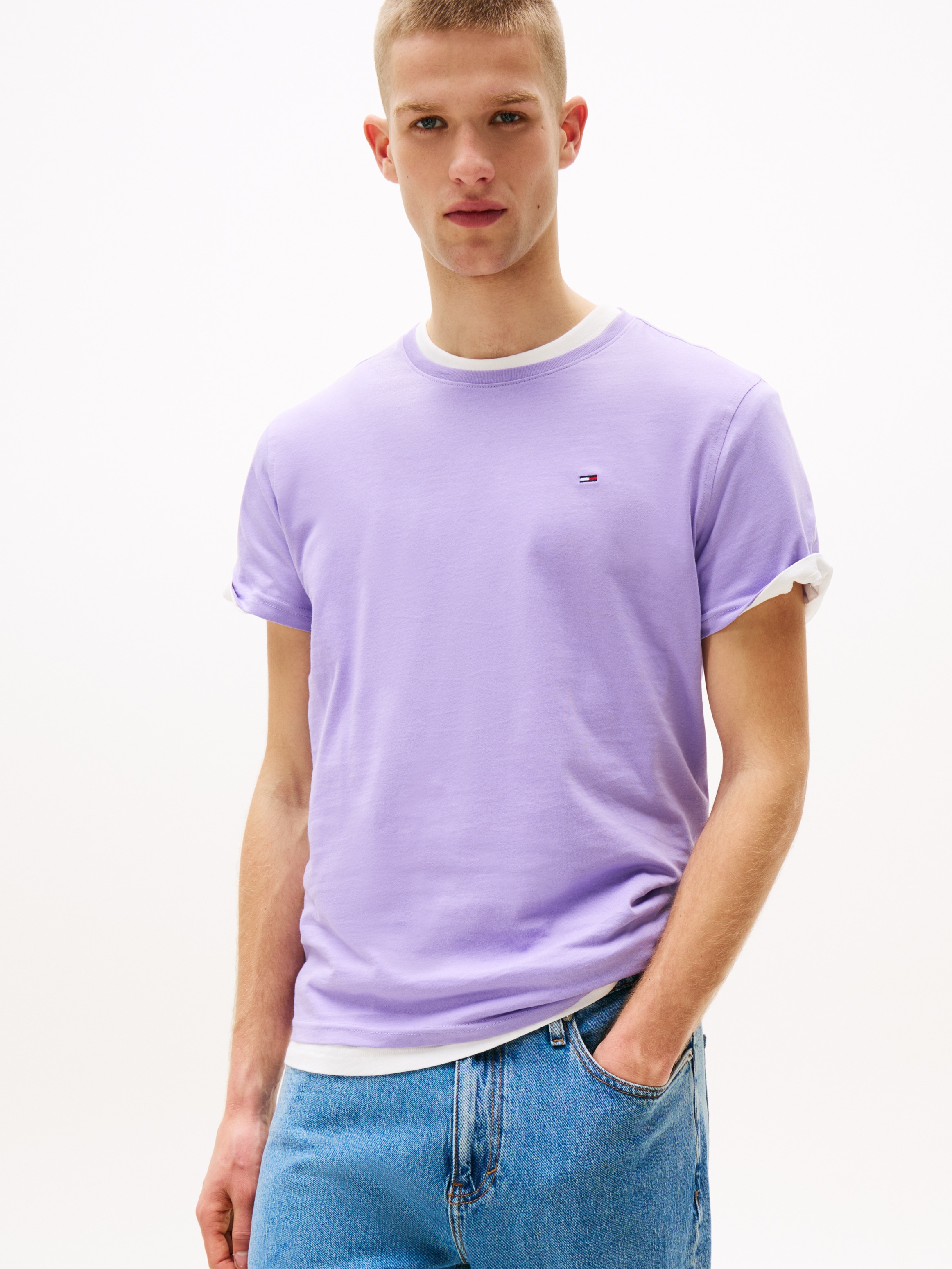 Tommy Jeans "TJM ESSENTIAL SOLID TEE" mit Rundhalsausschnitt und dezenter L günstig online kaufen