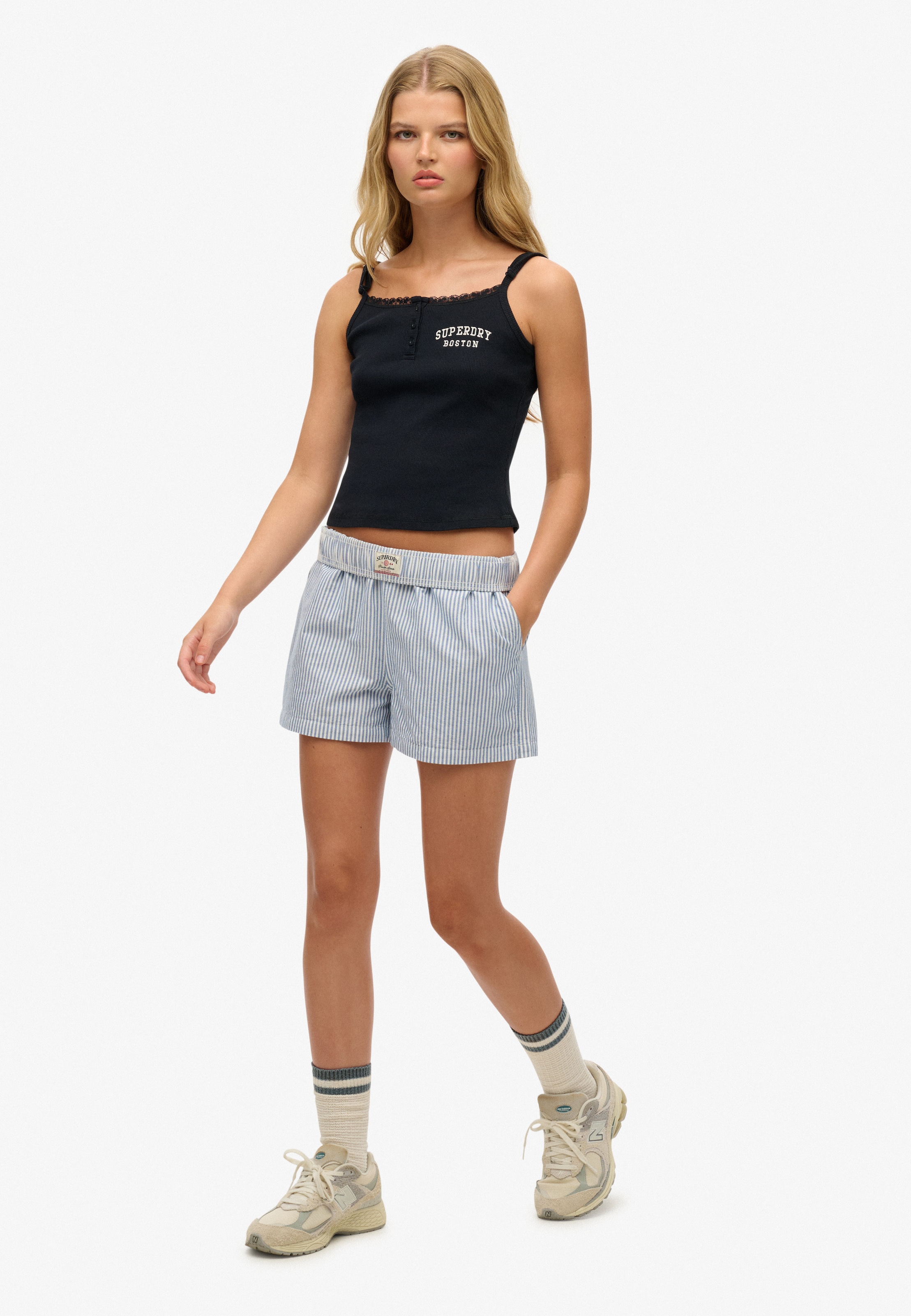 Superdry Shorts »COTTON STRIPE ELASTIC SHORT«  aus Baumwolle, Regular Fit, mit Gummizug, pflegeleichtes Webmaterial