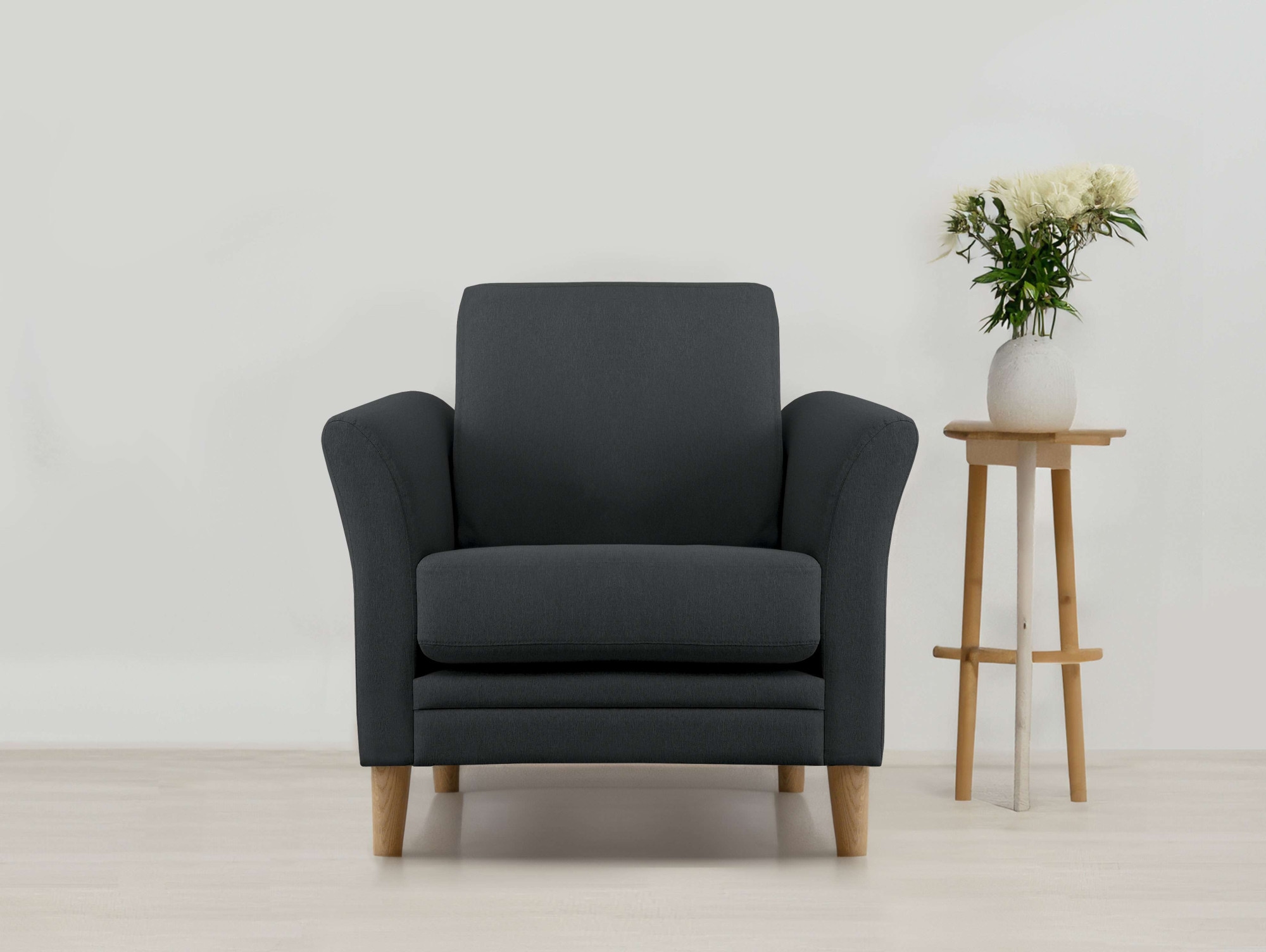 Home affaire Sessel »Arellano, Breite 93 cm«, klassisches Design, mit Massivholzfüßen, Webstoff fein