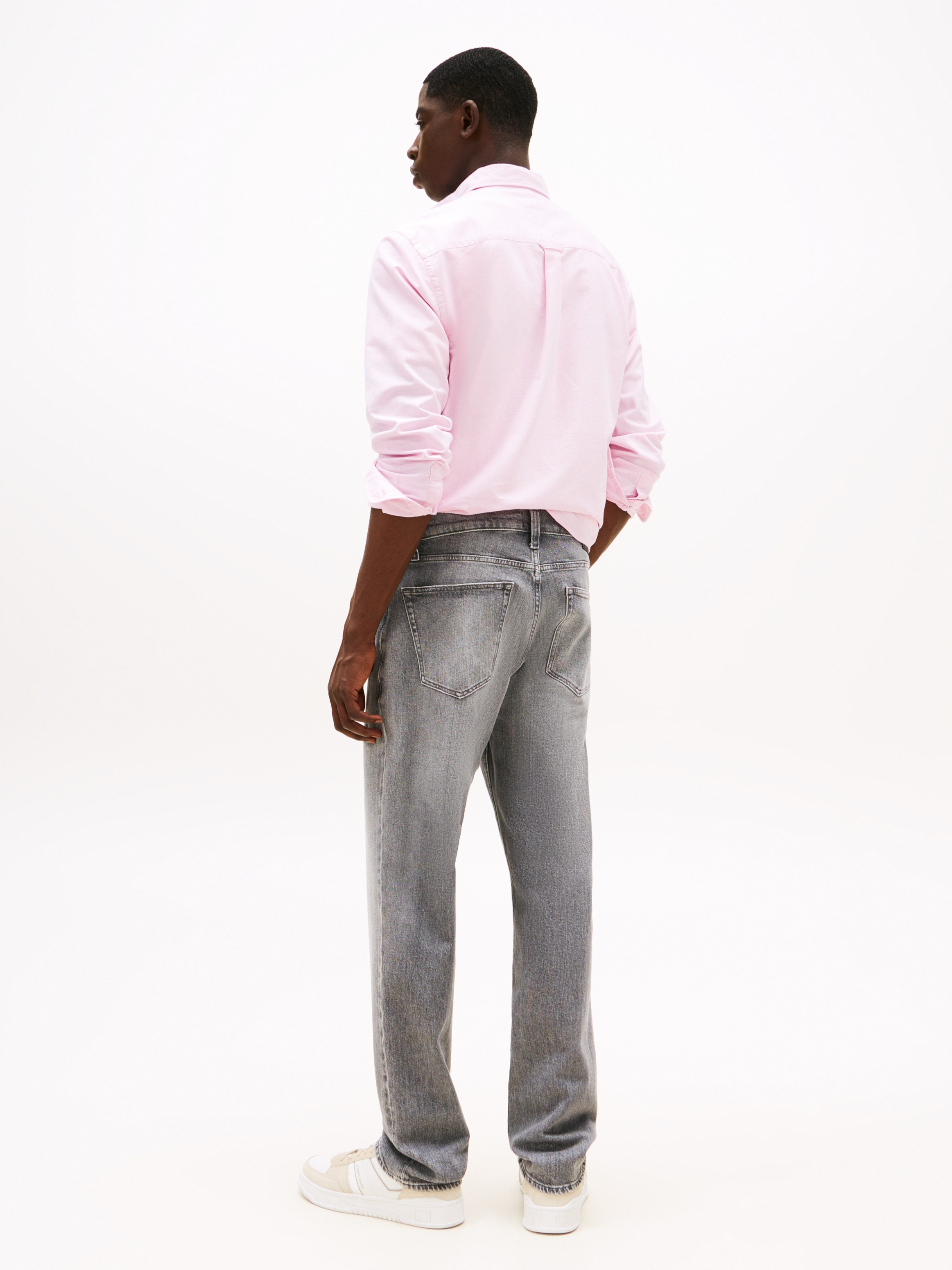 Tommy Jeans Slim-fit-Jeans »RYAN SLIM STRAIGHT«, mit Logoprägung