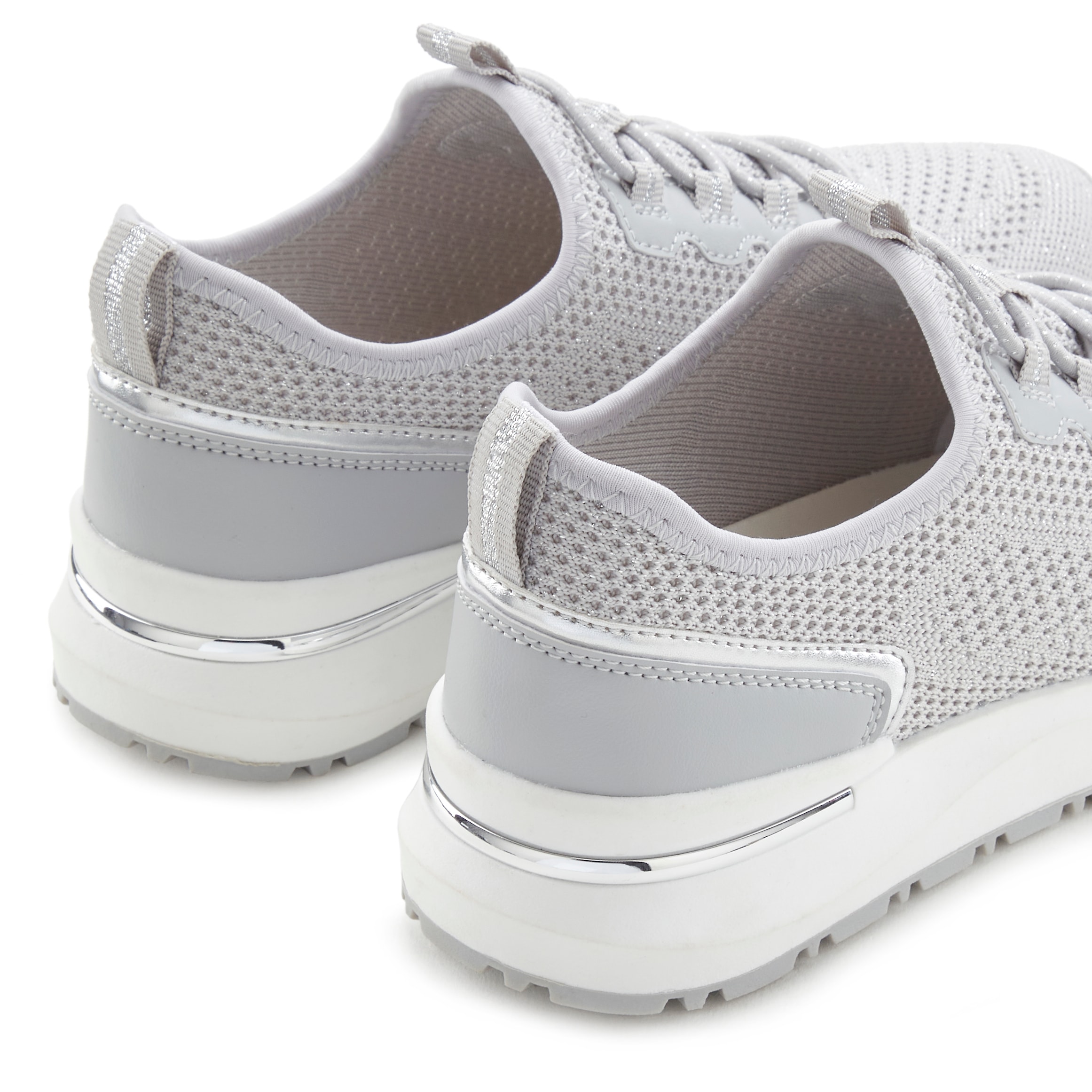 Vivance Sneaker »Freizeitschuh, Halbschuh,«, aus Textil zum Reinschlüpfen mit elastischen Schnürbändern VEGAN