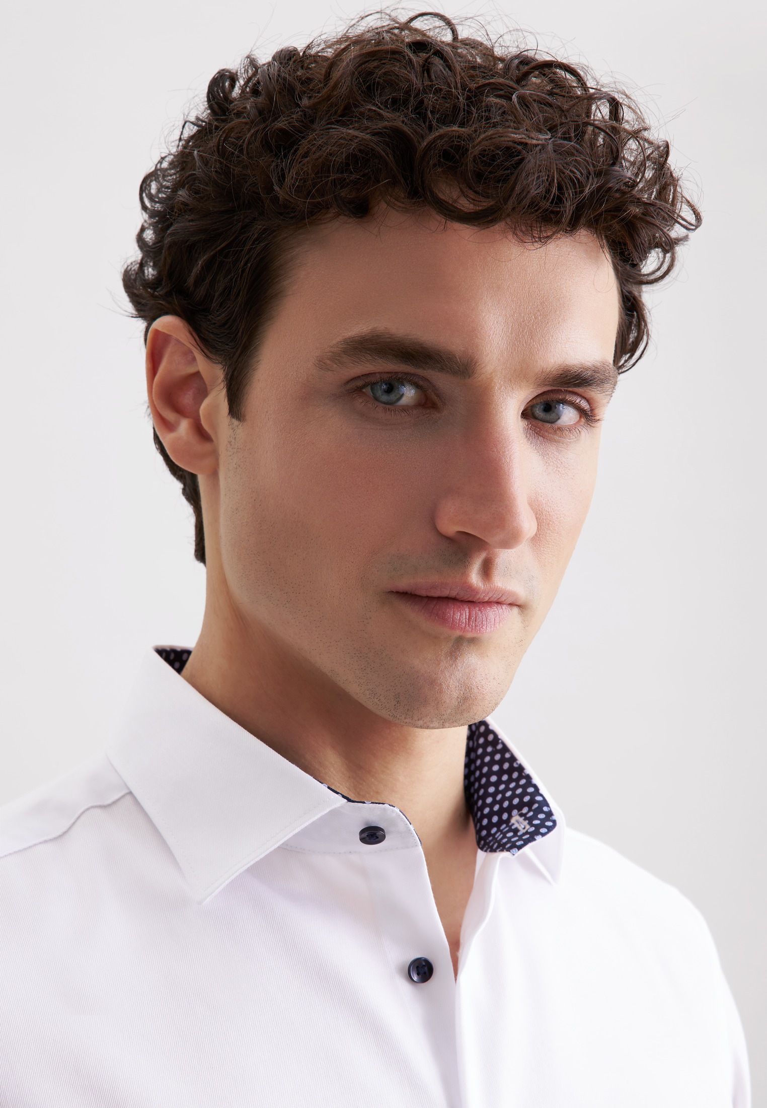 Thumbnail - seidensticker Businesshemd "Schwarze Rose" Slim 1/1 Extra lang Kentkragen Uni