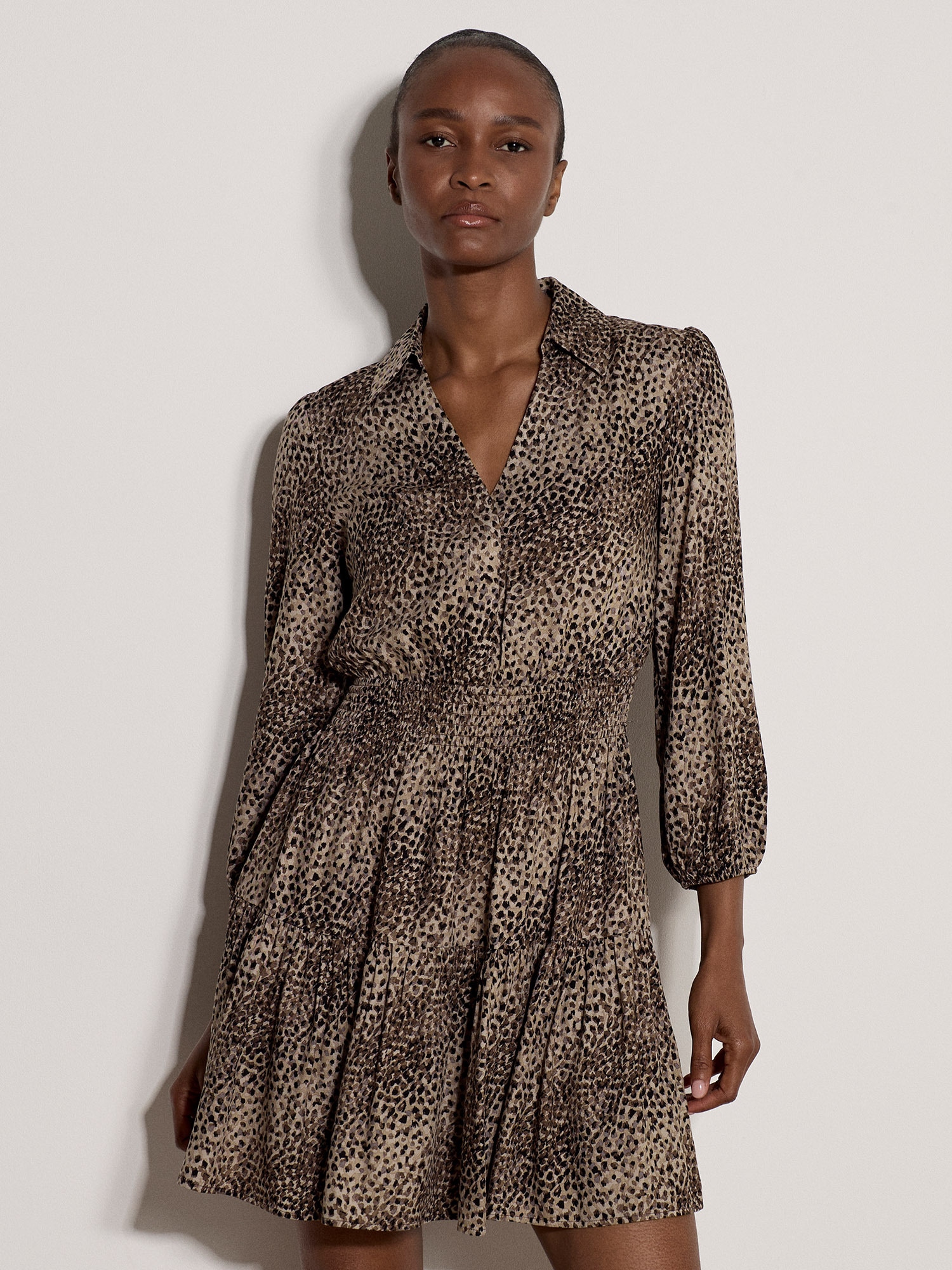 Apricot Minikleid "Minikleid im Hemdstil mit Punktmuster" mit Seitentaschen